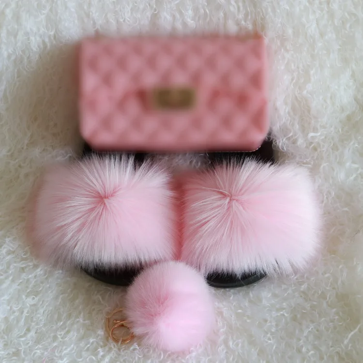 kids fur slippers (8).JPG