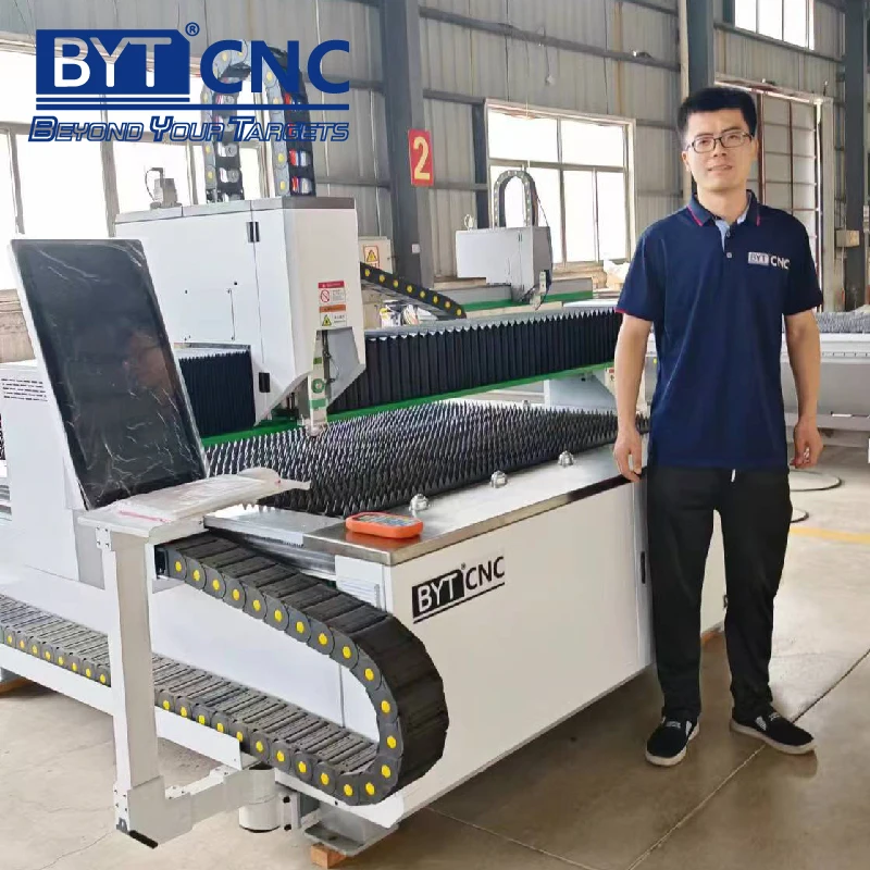 Cheaper and Strong 1500W  fiber laser cutting machine for iron carbon stainless steel sheet metal cutting manufacture