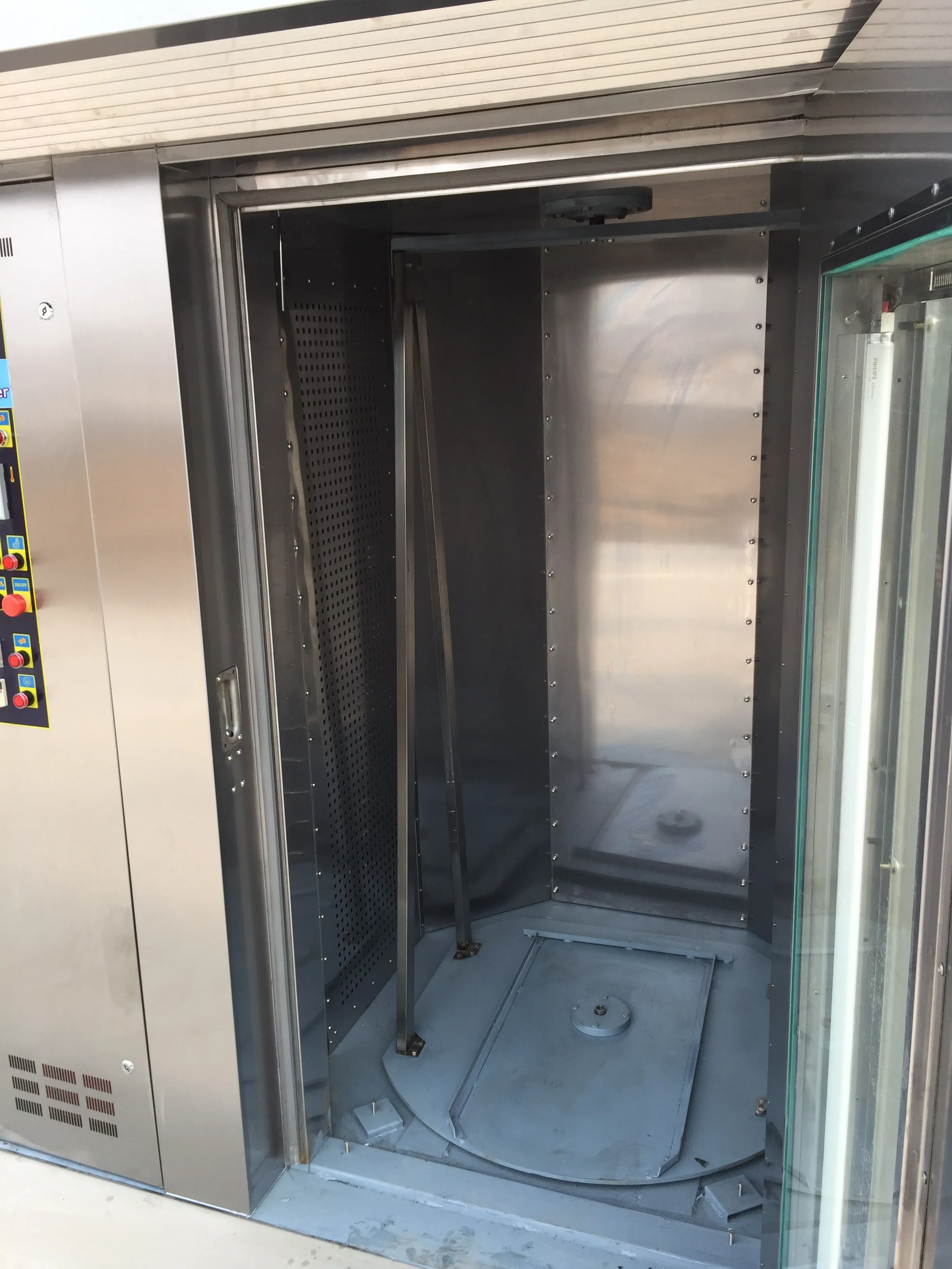 Professional bakery rotary rack oven come as electric gas and diesel  for bakery food factory