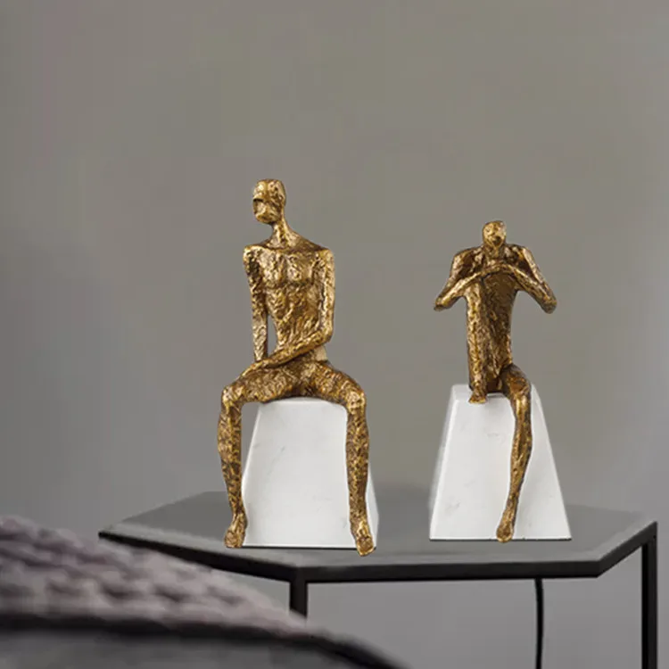 2022 European Style Living Room Tableau Decorative Custom Metal Crafts Home Decor Thinking Person Ornament