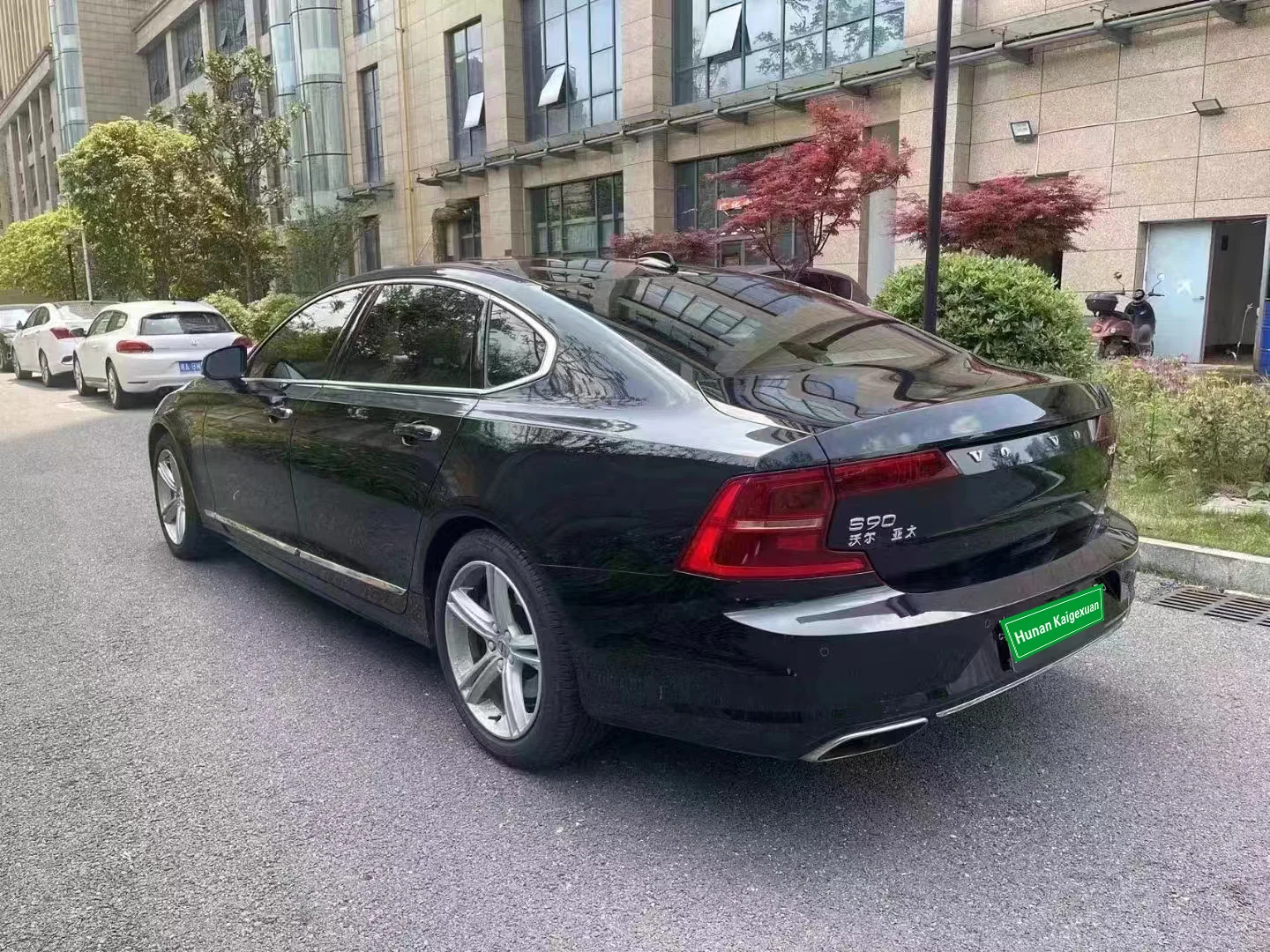 Подержанные автомобили 2019 V-olvo S90 T5 Интеллектуальный роскошный выпуск 4-дверный 5-местный бензиновый Подержанный автомобиль продается в Интернете
