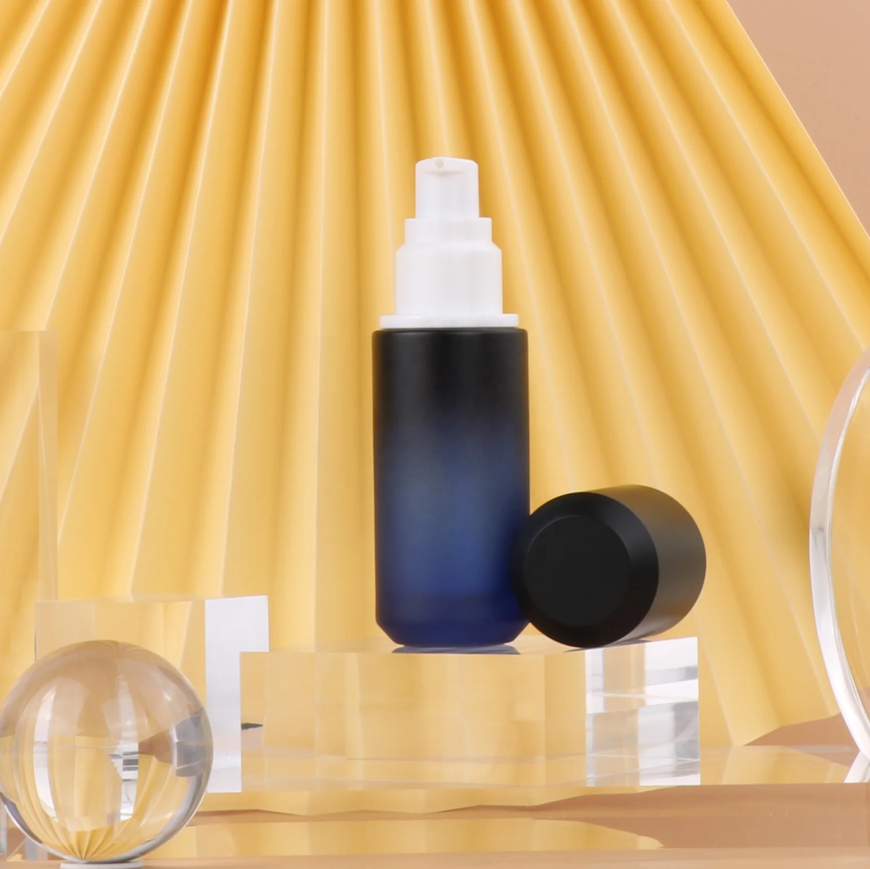 
Флакон с тонером для ухода за кожей, 30 мл, контейнер для основы под макияж, стеклянные флаконы, пресс-бутылка с насосом для лосьона, градиентная красная косметическая упаковка 