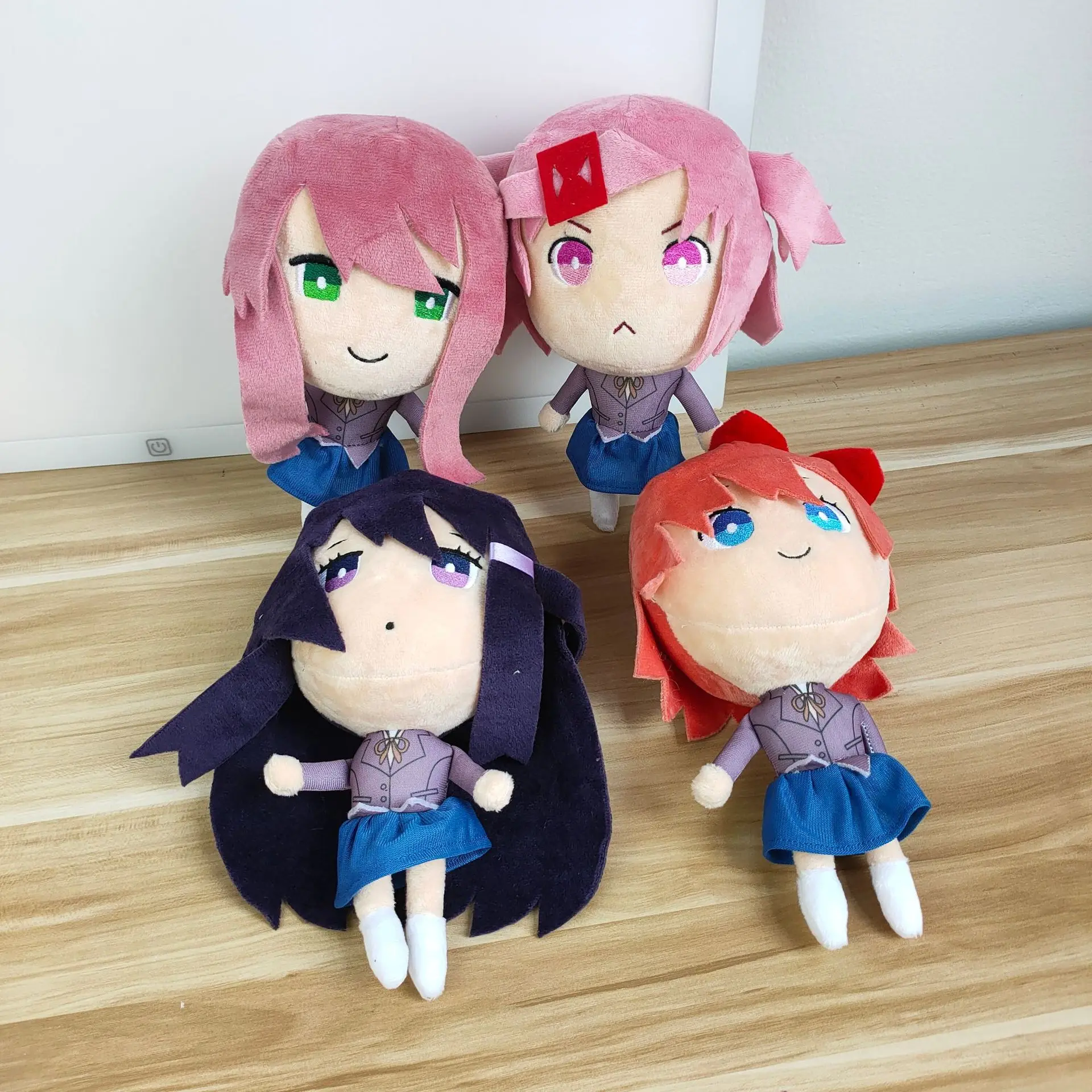 Плюшевая кукла DDLC Dokir новинка 20 см мультяшное аниме литература Клубные плюши анимационная периферическая игрушки детские подарки на день рождения