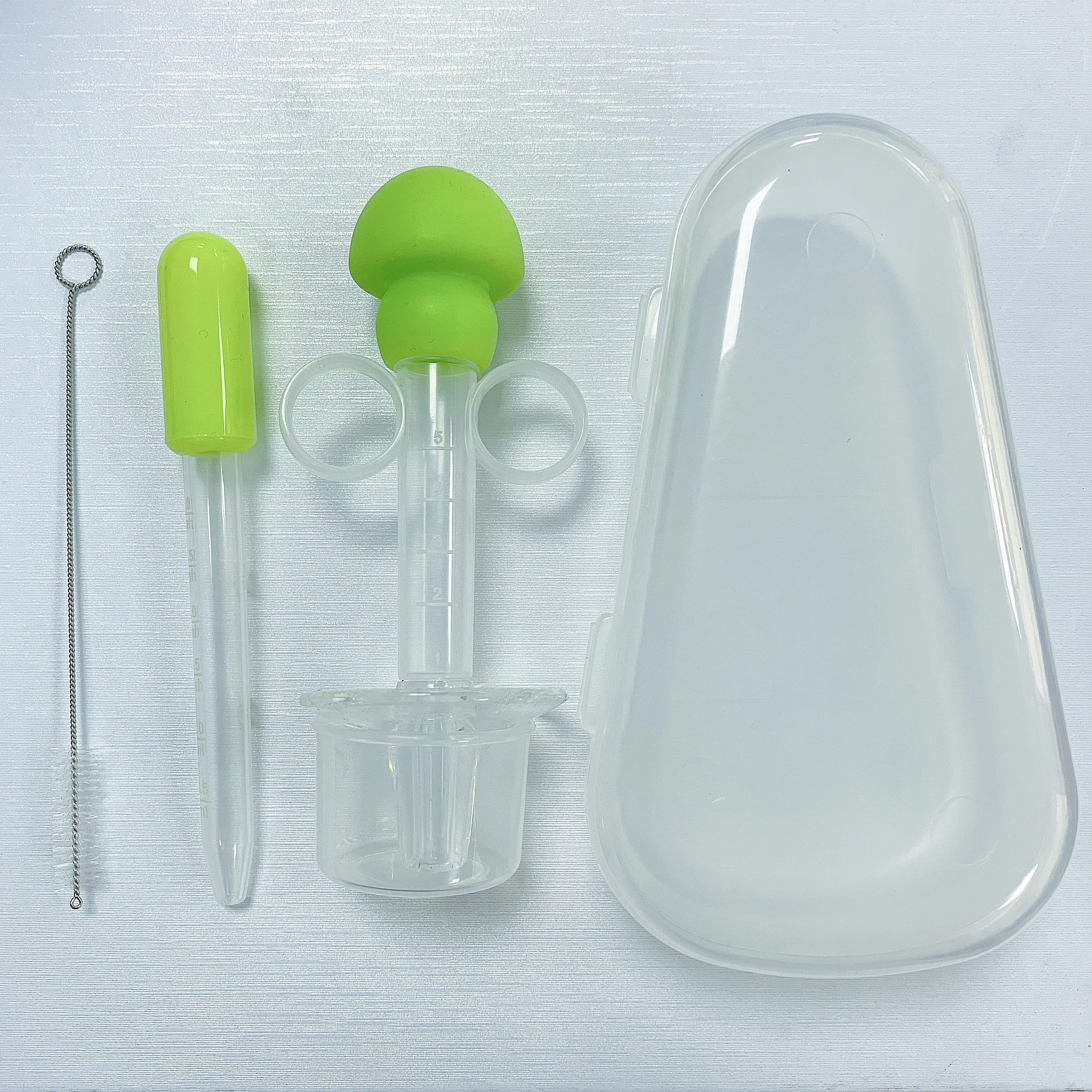 Factory Supply Baby Products Double Hole Syringe Baby Feeder Anti leak And Anti choke Silicone Drip Feeder Set