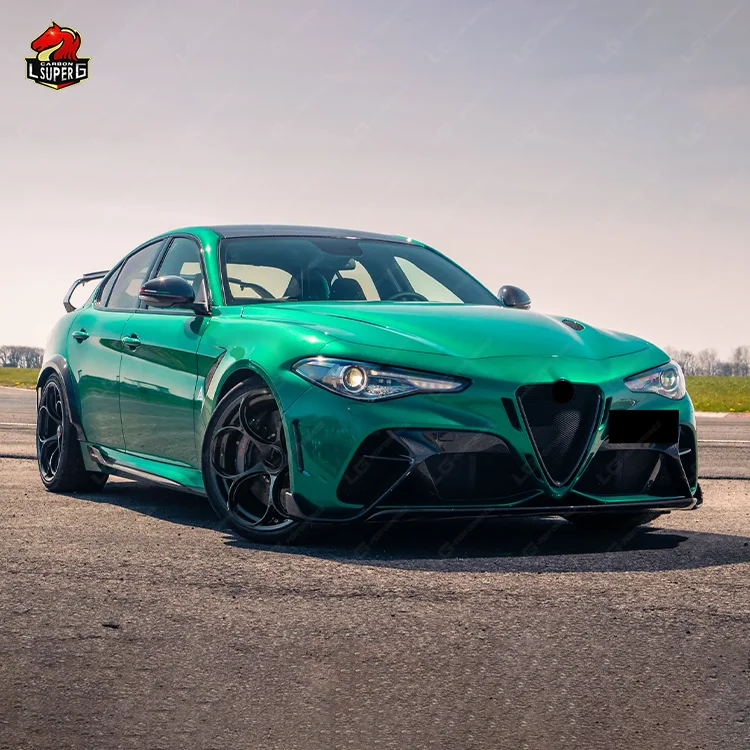 G style Half Carbon Fiber body kit For Alfa Romeo Giulia Front bumper Rear bumper Rear Diffuser Spoiler