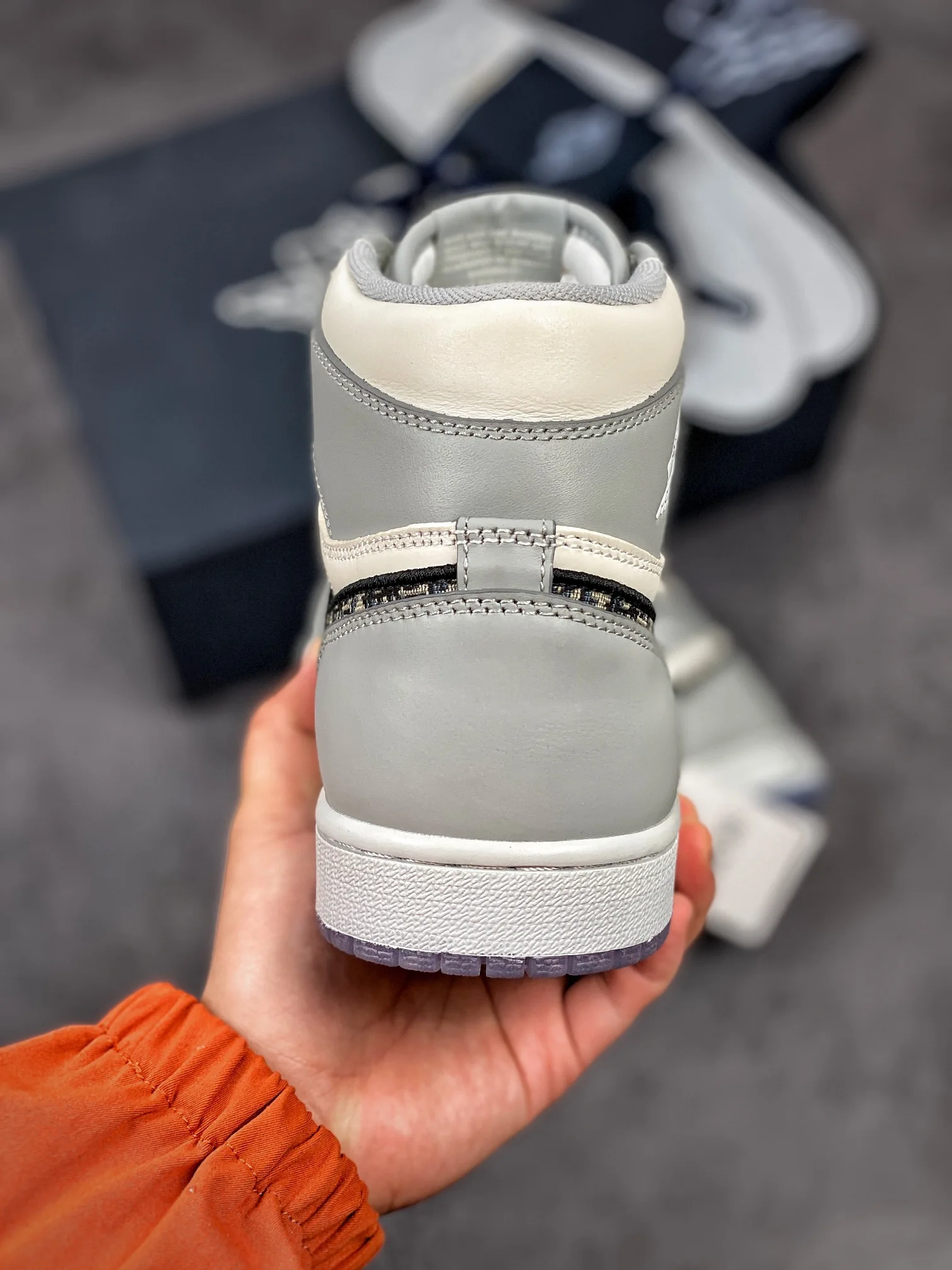 Custom Top Air shoes HIGH basketball Fashion famous brand breathable men Flat Walking sports ball Shoes Size 47