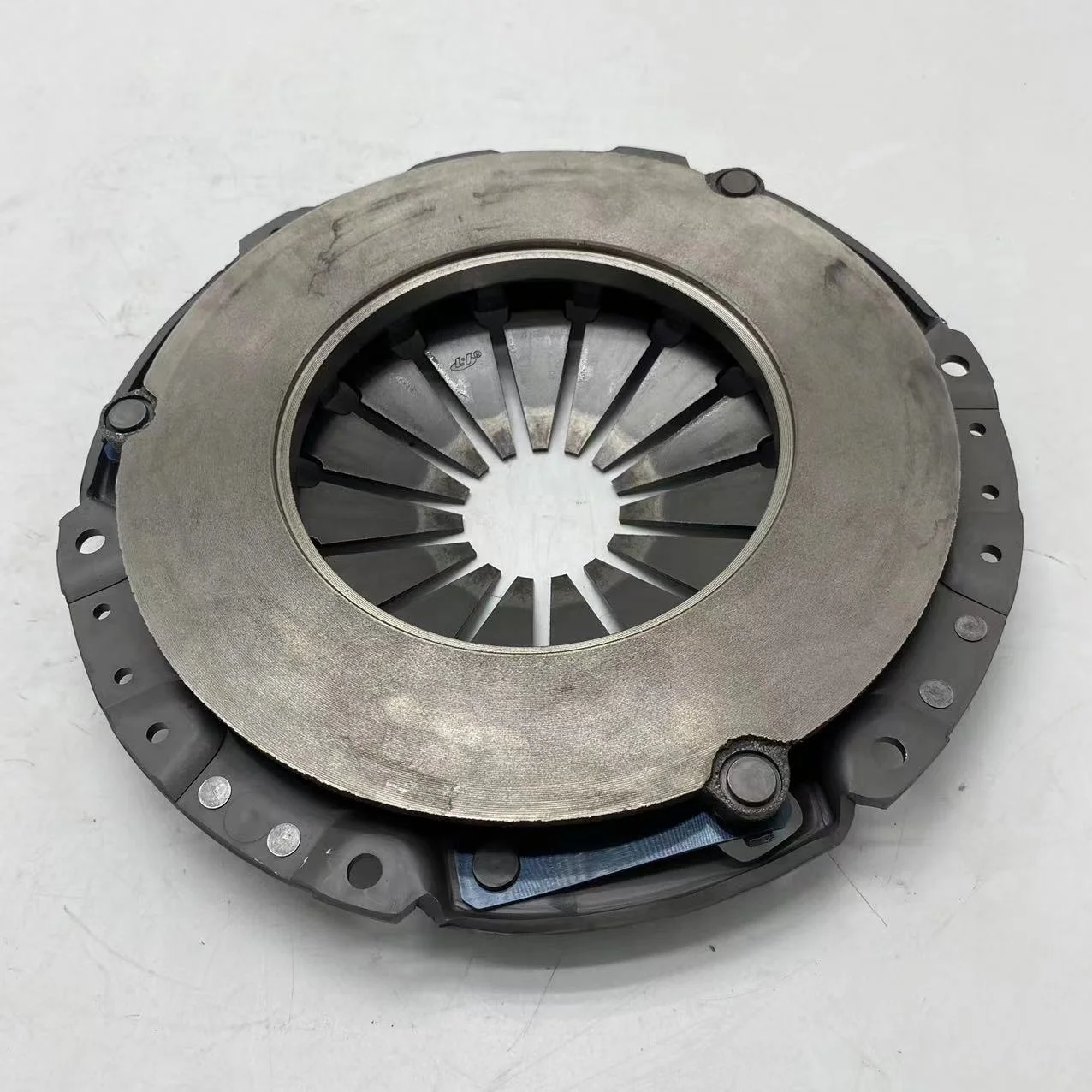 auto parts genuine clutch pressure plate for ISUZU 100P 600P D MAX 1601040 850