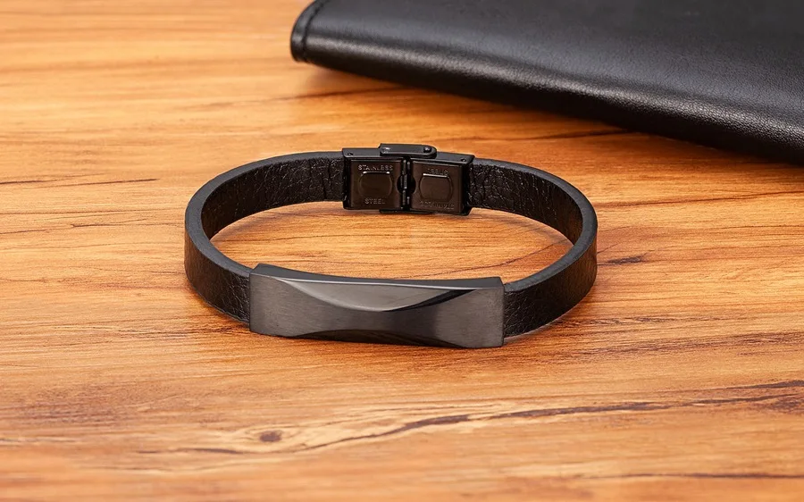 High Quality New Fashion Simple Style Geometry Stainless Steel Magnet Clasp Real Genuine Leather Bracelet For Men 2231