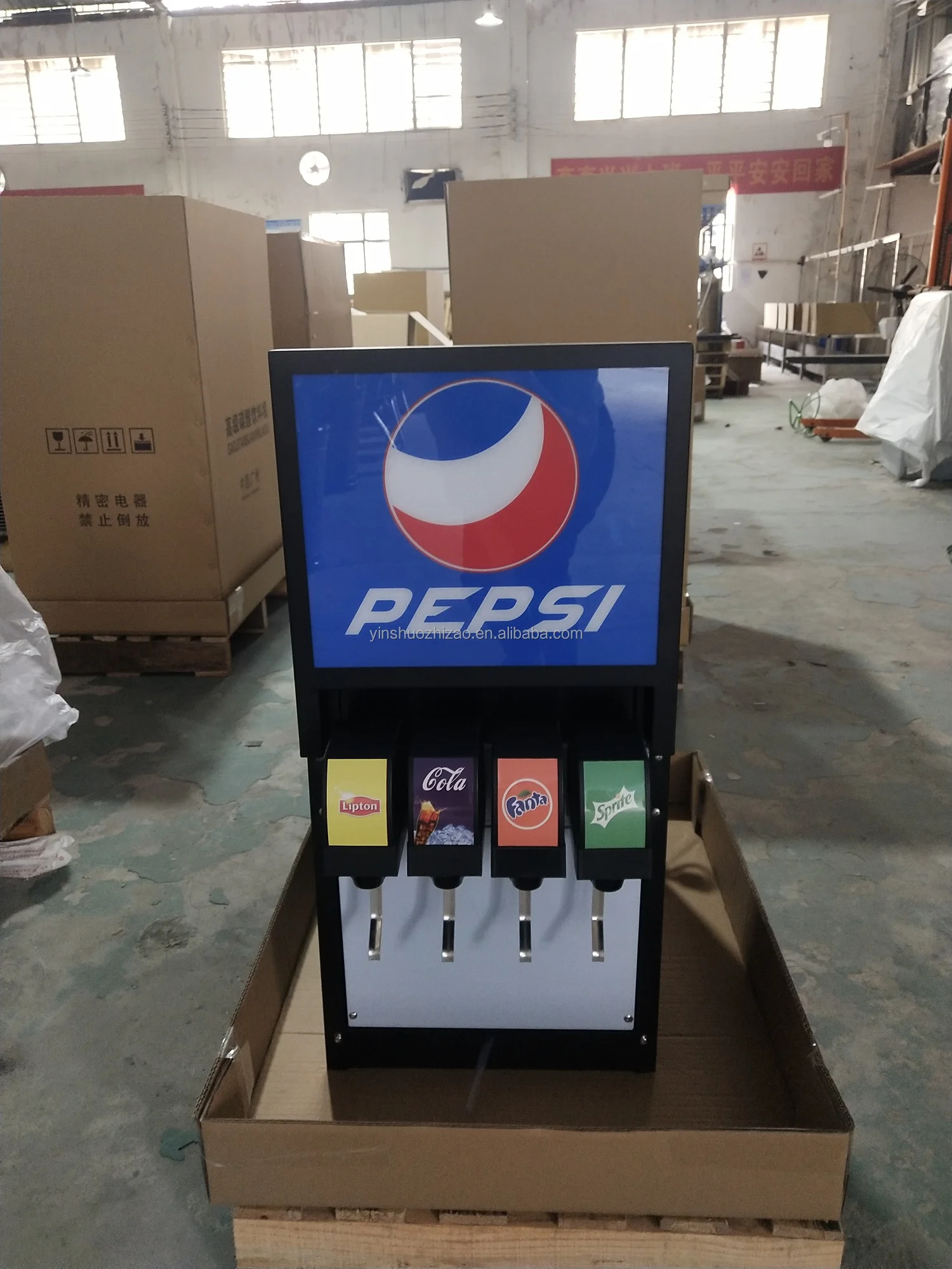 Guangzhou factory specializing in the manufacture of four valve cola machine