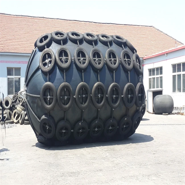 Pneumatic Rubber Fender with Hose Protective Equipment