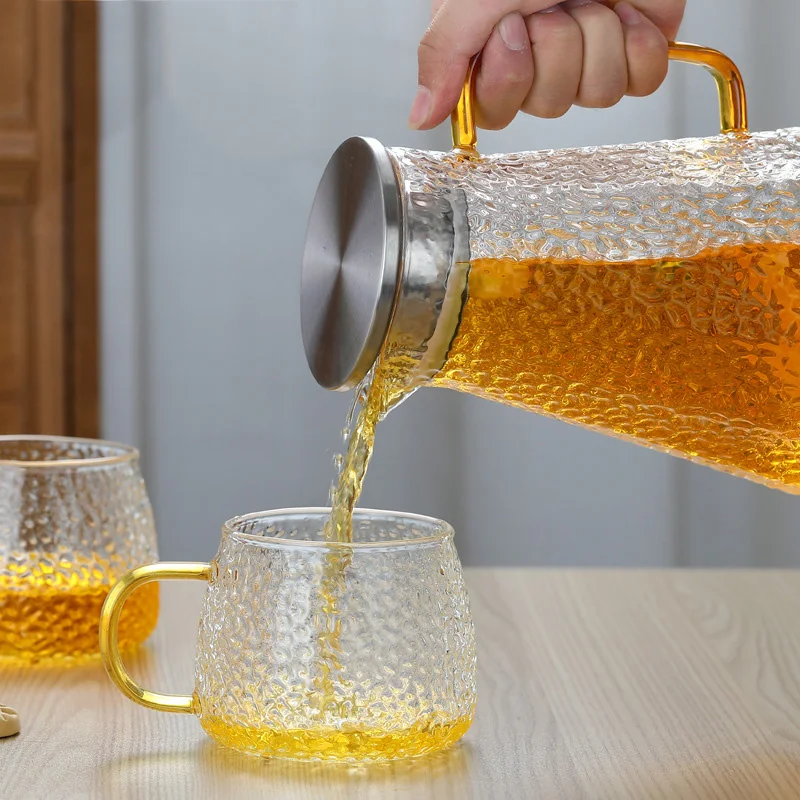 WONDER Clear Borosilicate Thickened Hammer Pattern Cool Kettle Glass Water Jug Water Pouring Jug 1.6L Water Pitcher with Lid