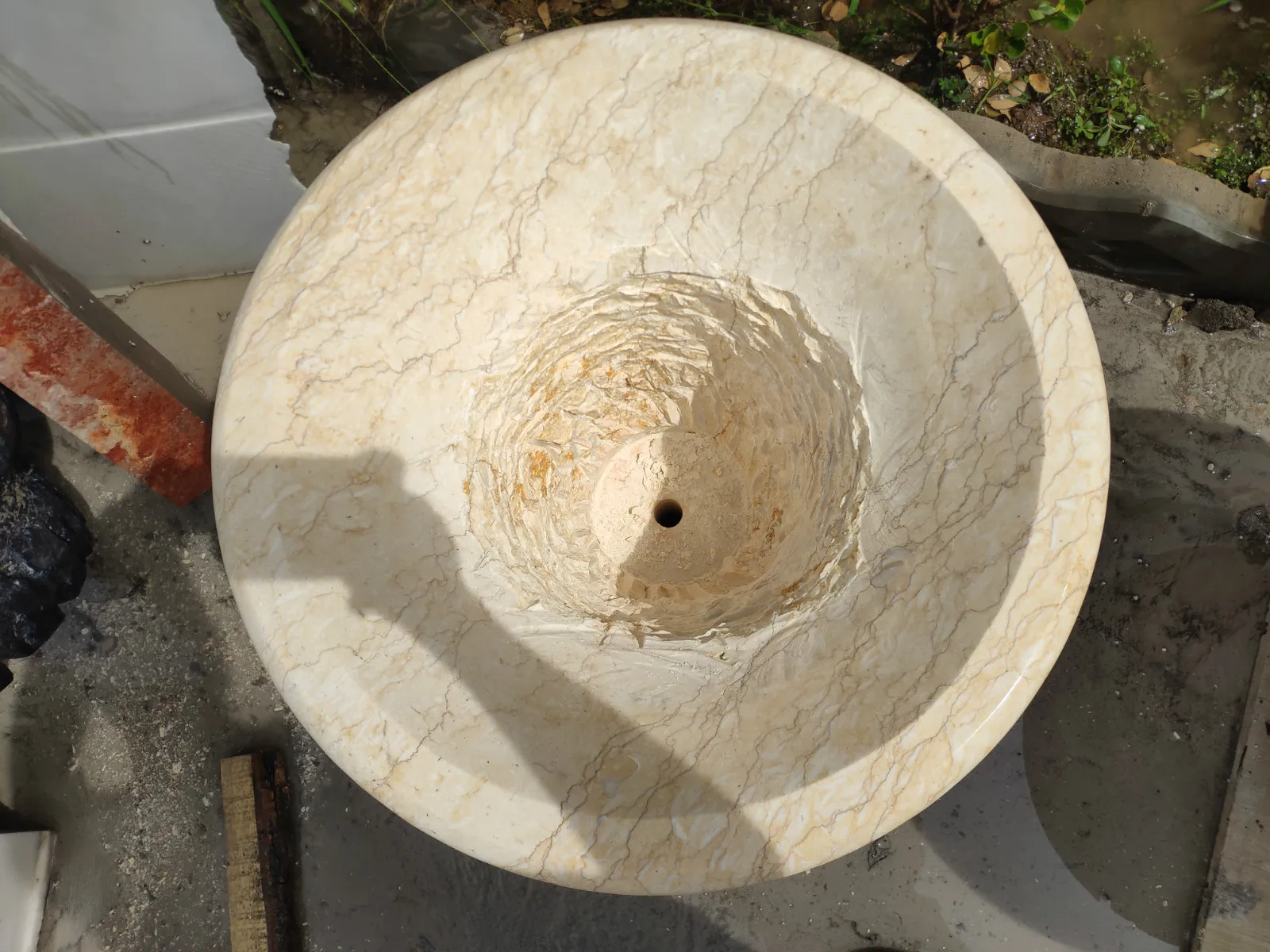 Hot Sale Natural Marble Hand Carved Simple Yard Outdoor Garden Big White Marble Flower Pot Vases For Decorative