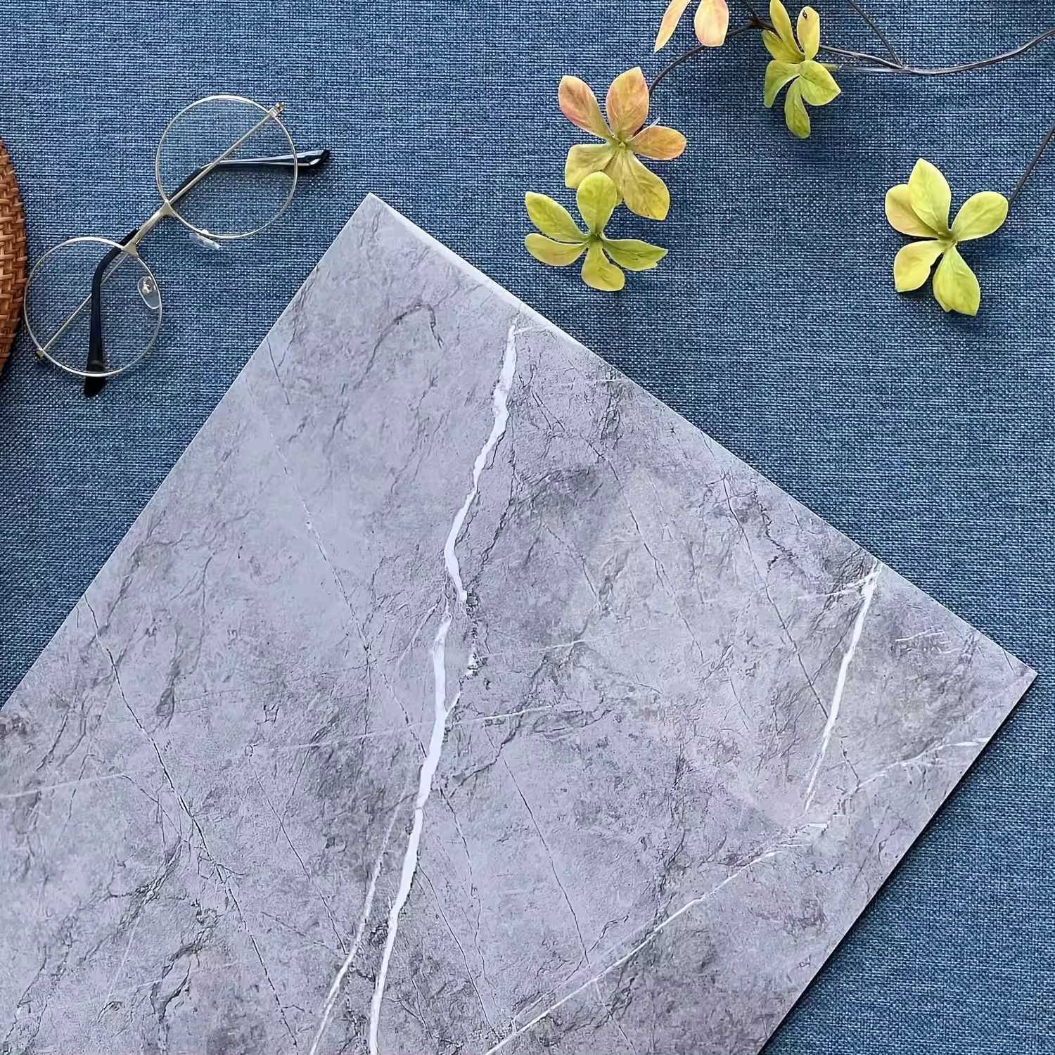 Butterfly Sticker Mosaic Peel Stick Home Foam PE Wall Glue 300*300mm Tile Wallpaper 3D Items for Wall Decor Paper Material