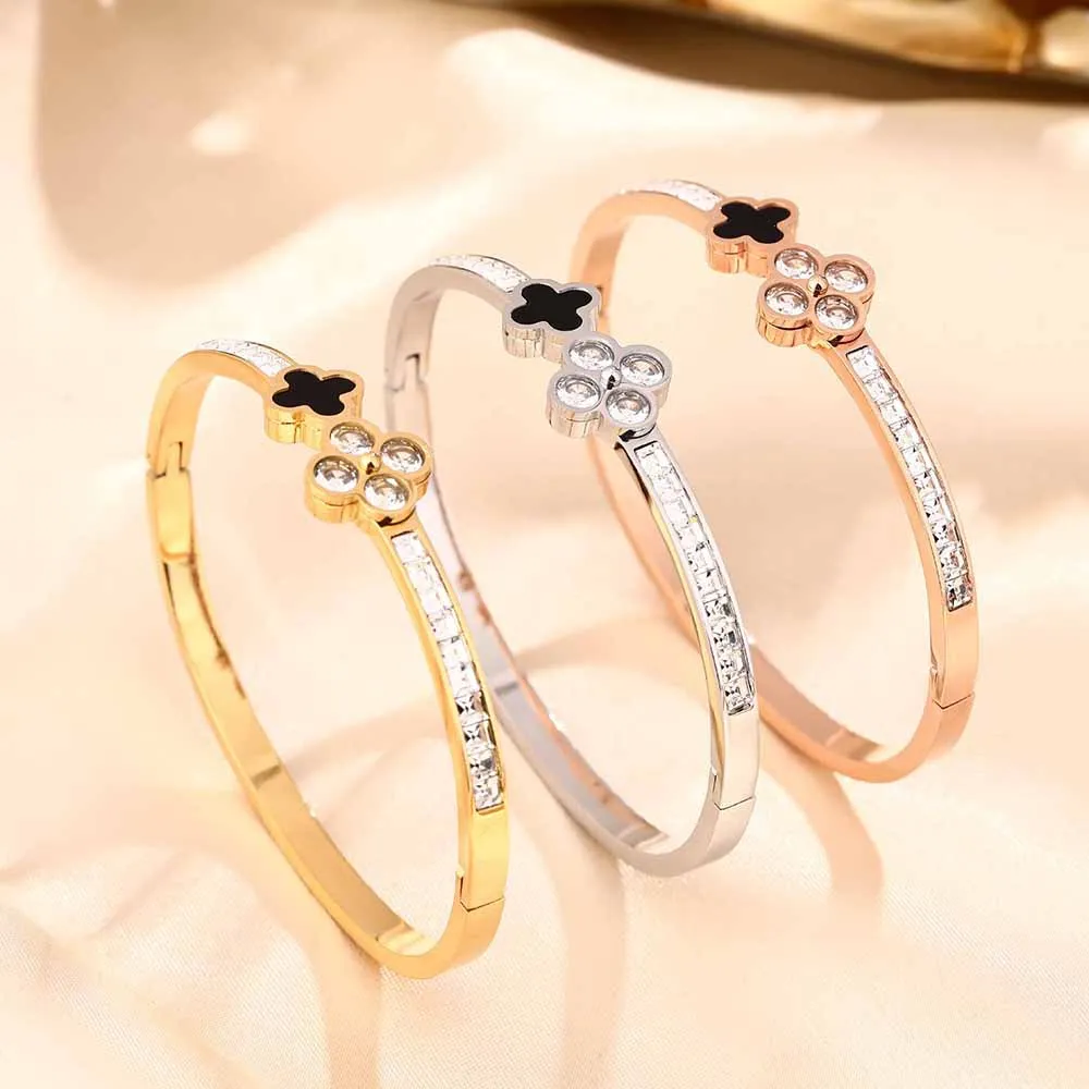 Hypoallergenic Waterproof Female Non Tarnish Stainless Steel Bracelet  Gold Four-Leaf Clover Fashion Jewelry Bracelets Bangles