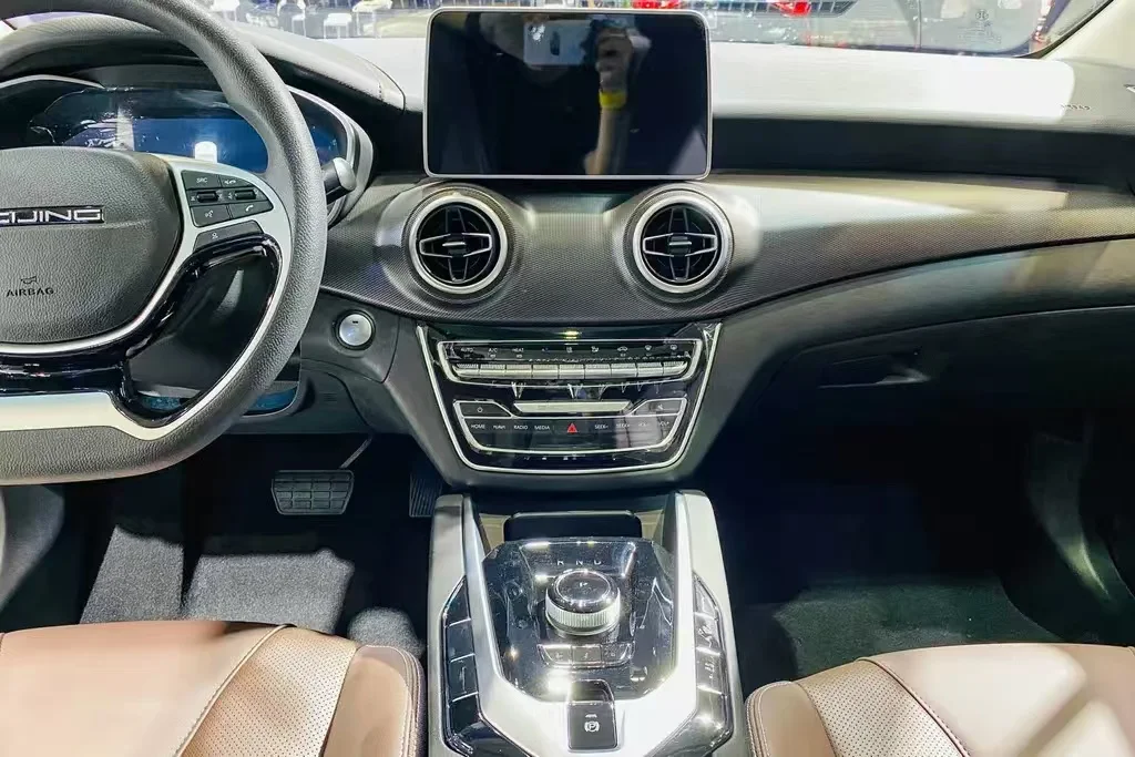 Automobile Vehicles Car Auto Baic Motor Eu5 Plus 2020 R600 Premium In Stock New Left Hand Car Low Price Ev Car Suv