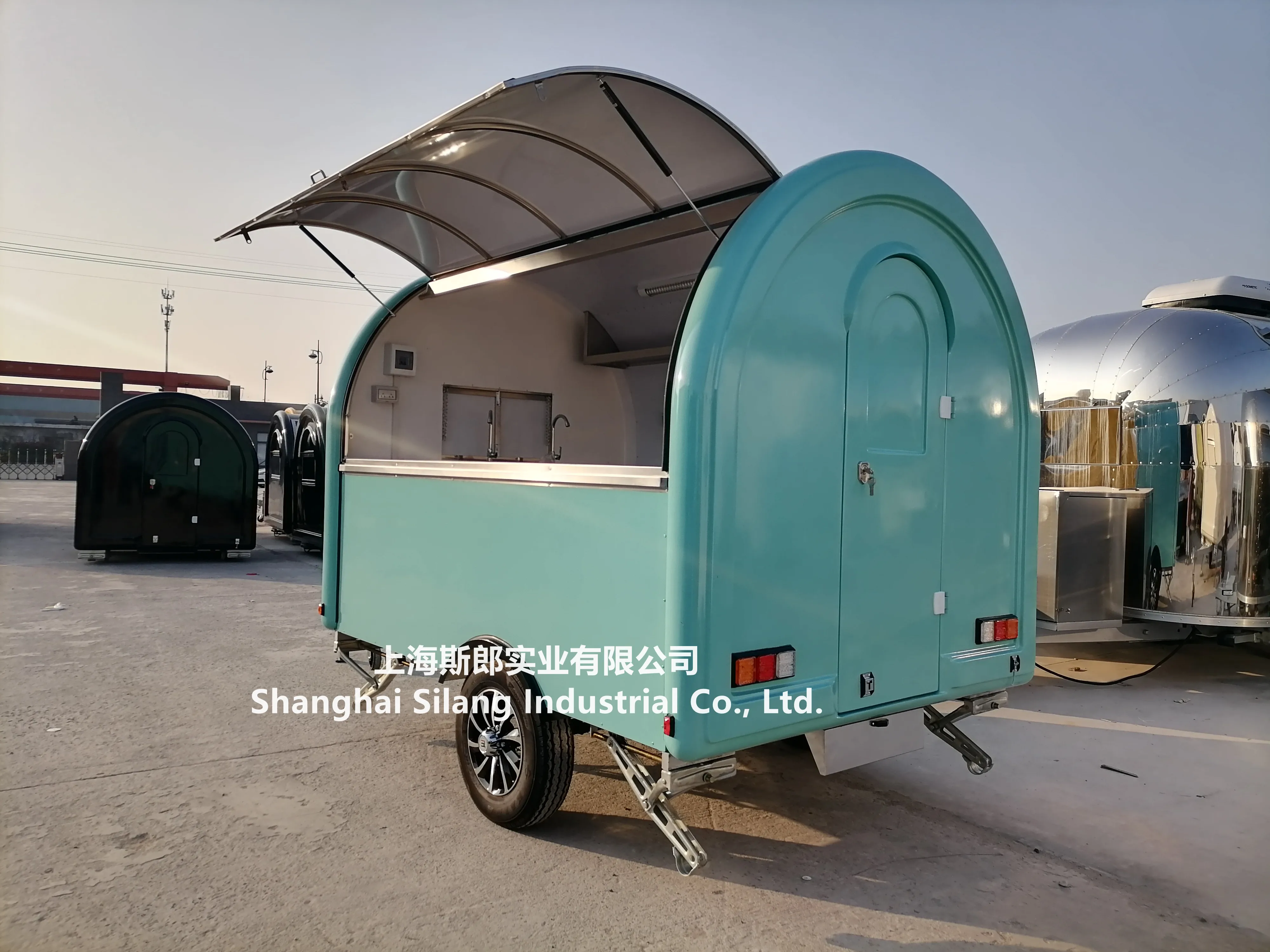 2022 New Model Green Towbar 280*200*240cm Popular Outdoor Concession BBQ Trailer Customizable Candy Popcorn Food Cart with CE