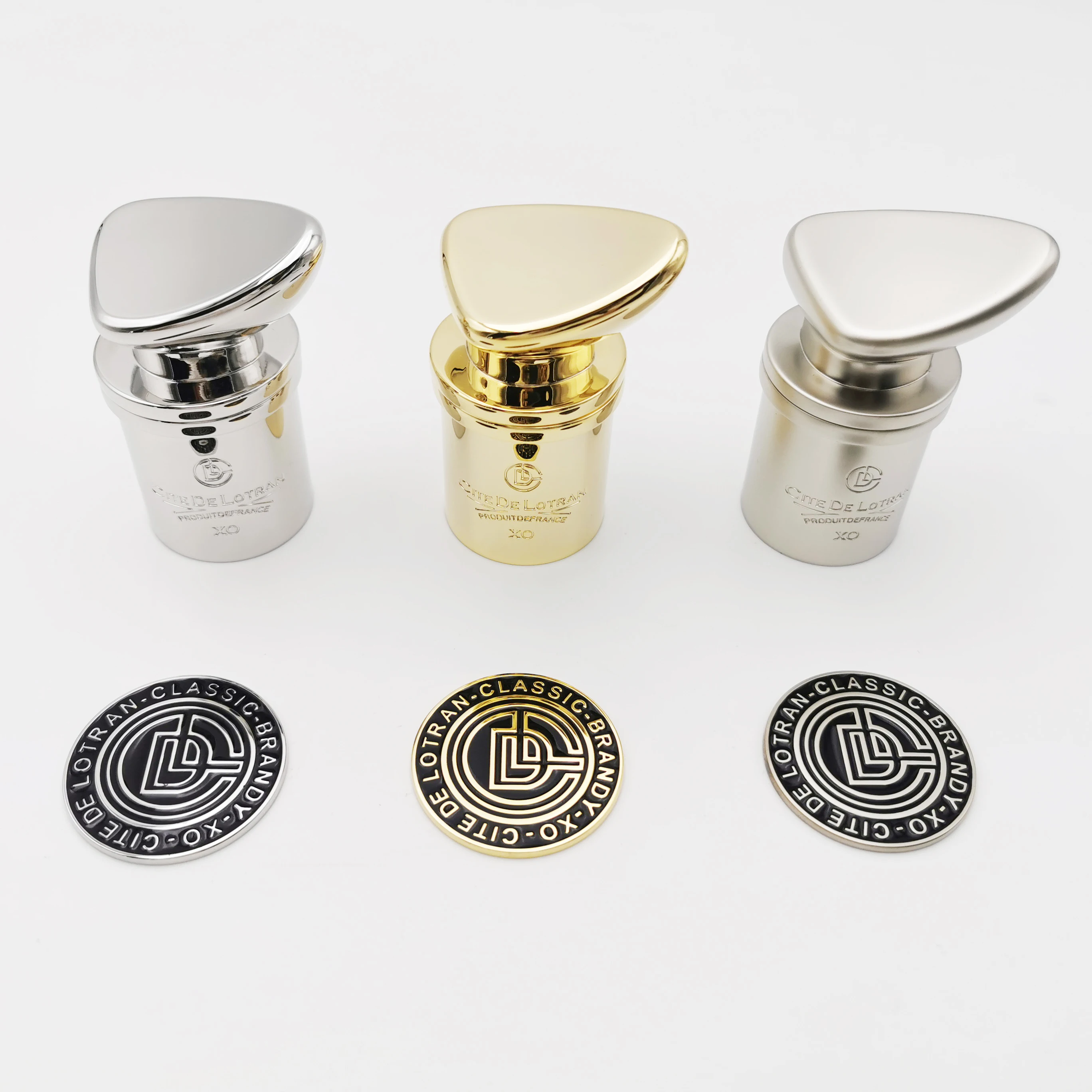 Wholesale Customized Glass Bottle Stopper Pilfer-Proof Plastic Caps for Vodka Whisky Wine & Spirit with Custom Size & Logo