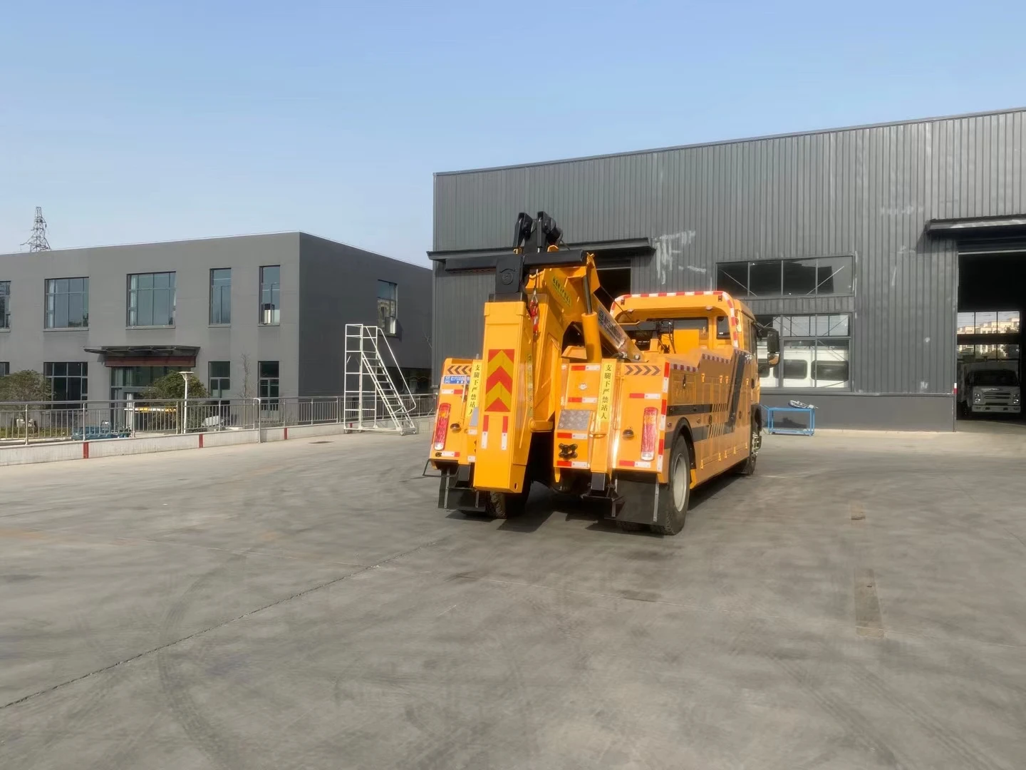 Long Endurance  High Strength and Cost Effective 16 TON Integrated Tow Truck Sold in South American Countries