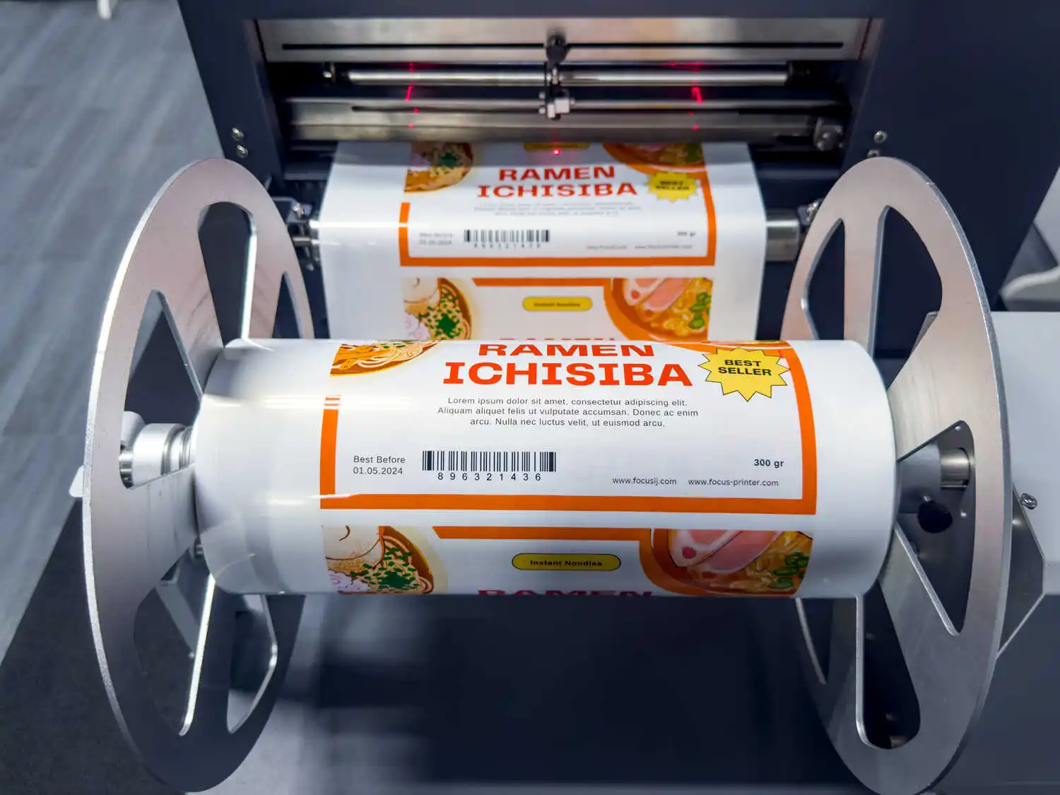 Focus Viper 391 Single pass digital inkjet label production date barcode printer and cutter machine