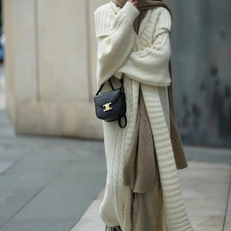 2023 New arrival long sleeve turndown collar cable knit super long women thick sweater coat