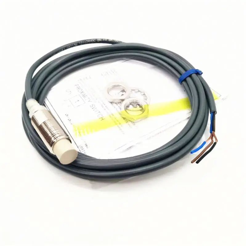 E2K-X8MF2 capacitive proximity switch