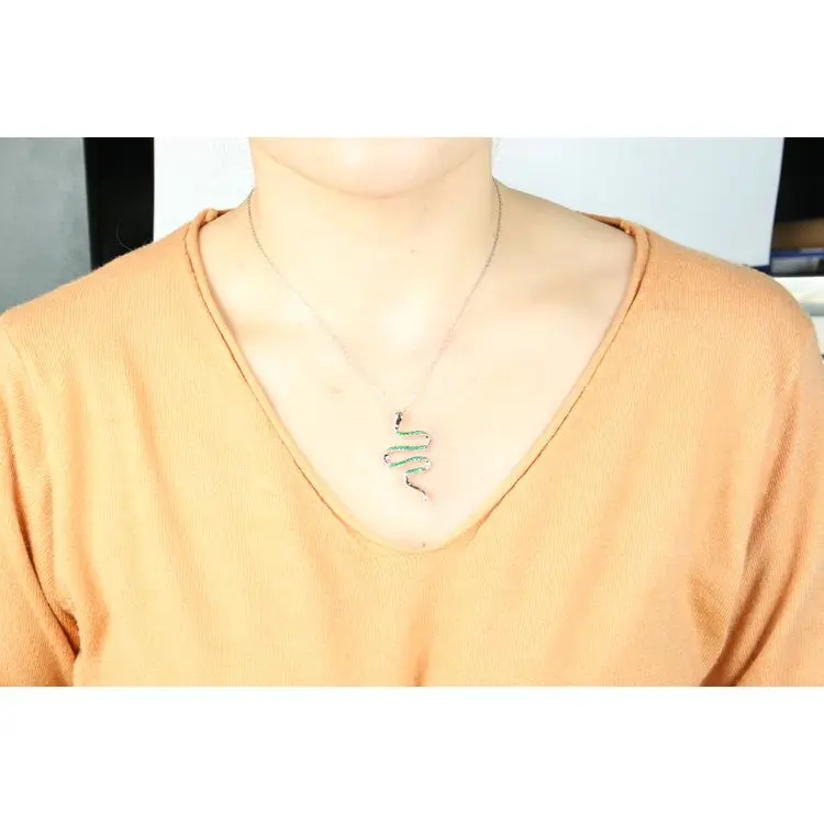 ODM And OEM Promotional Silver Jewelry 925 Silver Green Crystal Mamba Snake Necklace For Anniversary Gift