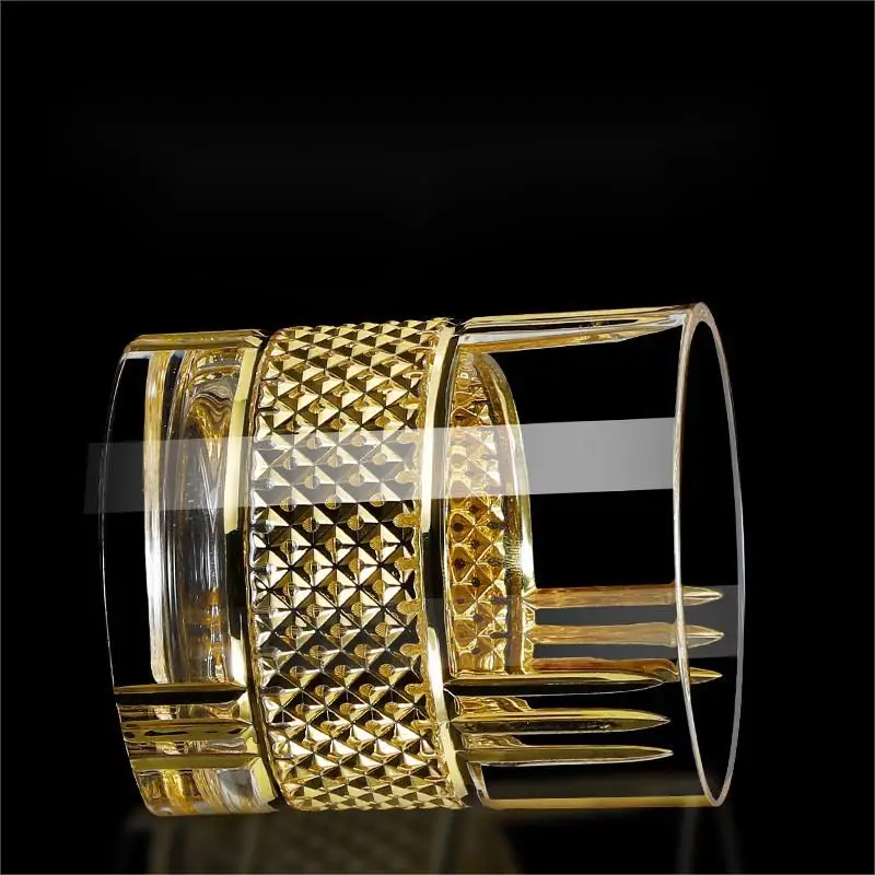 Luxury gold painted whisky glass European hammer beer glass Thickened crystal glass