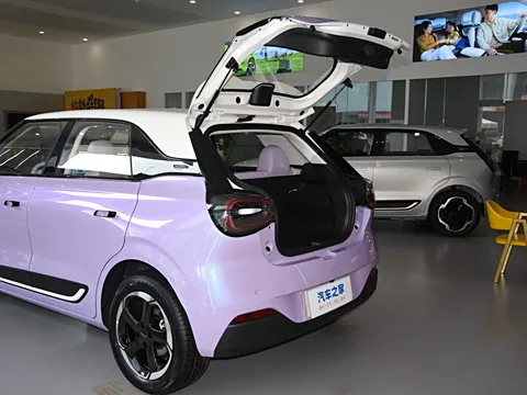 2024 высококачественный небольшой автомобиль Dongfeng Nano 01 330 км LHD электромобиль с хорошей производительностью