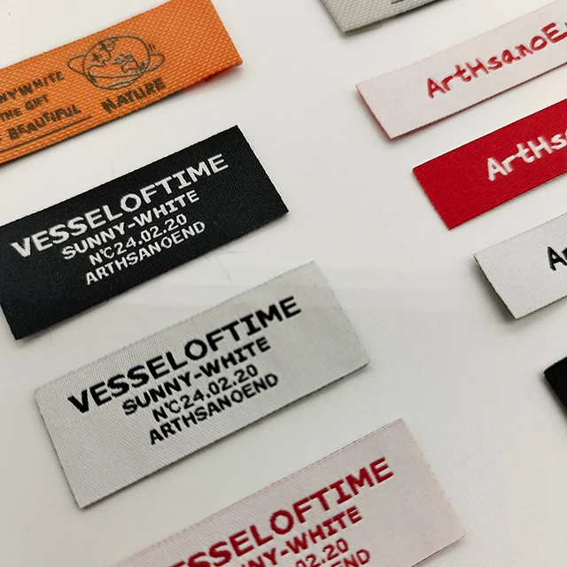 Customized woven sewing label end fold woven label embroidery machine for clothing high density