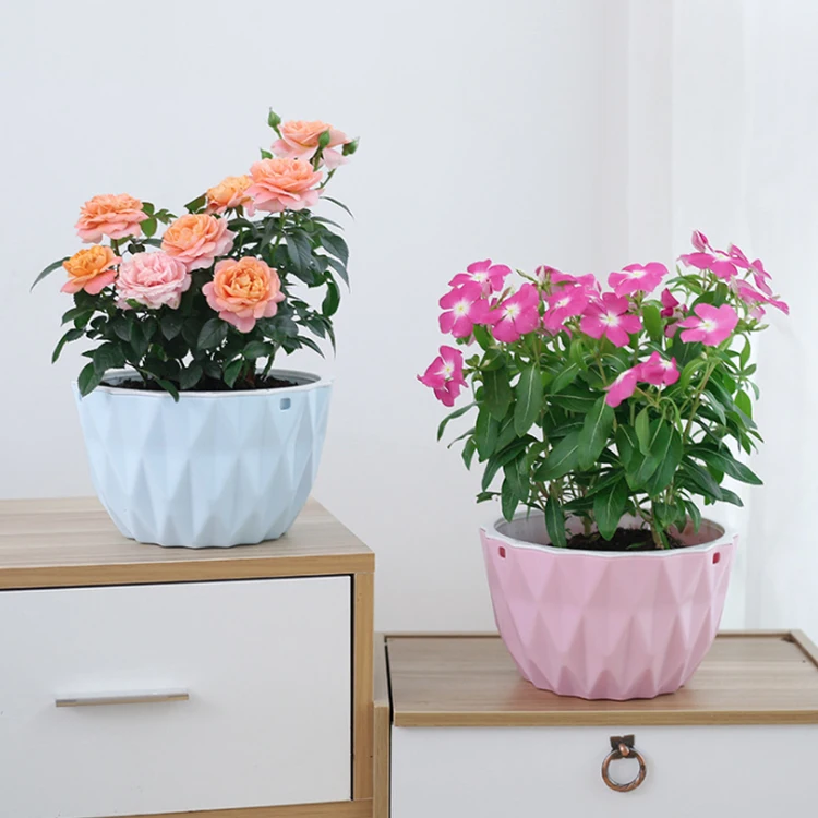 New design cheap self watering colorful style plastic hanging basket flower pot
