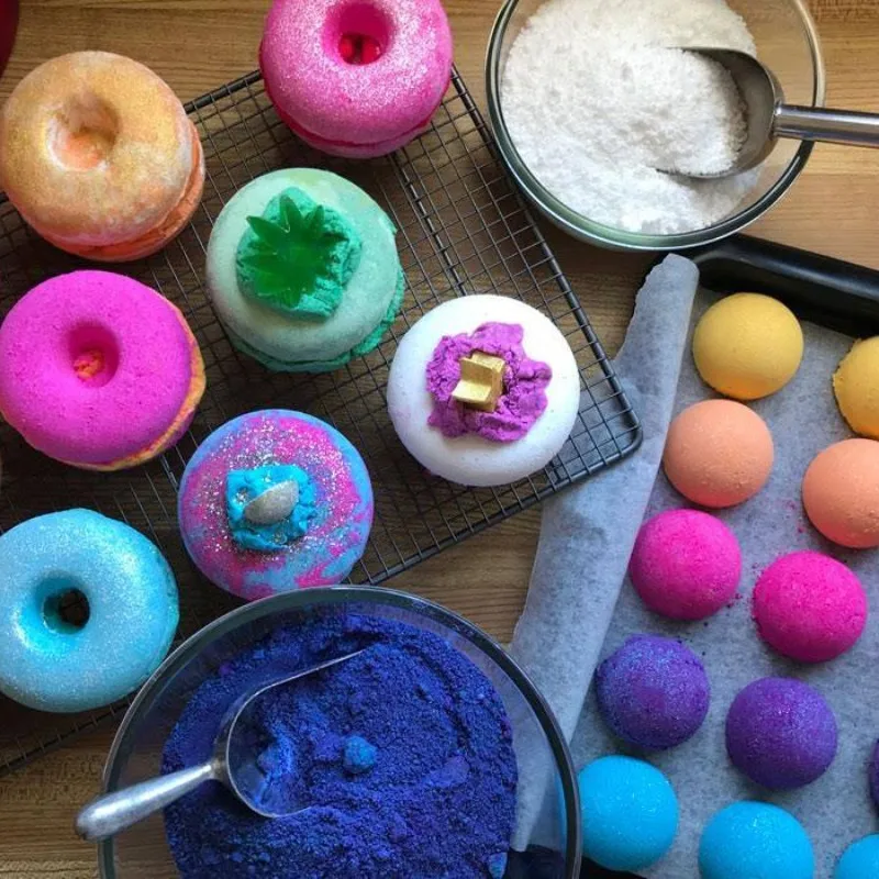 Rainbow starry sky bath salt ball cloud explosion salt essential oil bubble bath bubble