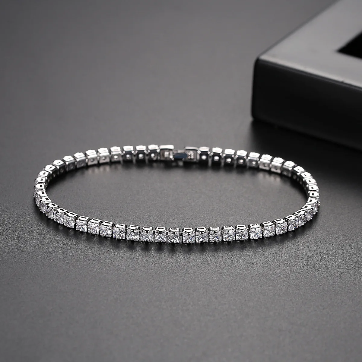 Fashion 3mm Square Cut Tennis Bracelet Clear CZ Stone Real Gold Plating Women Jewelry