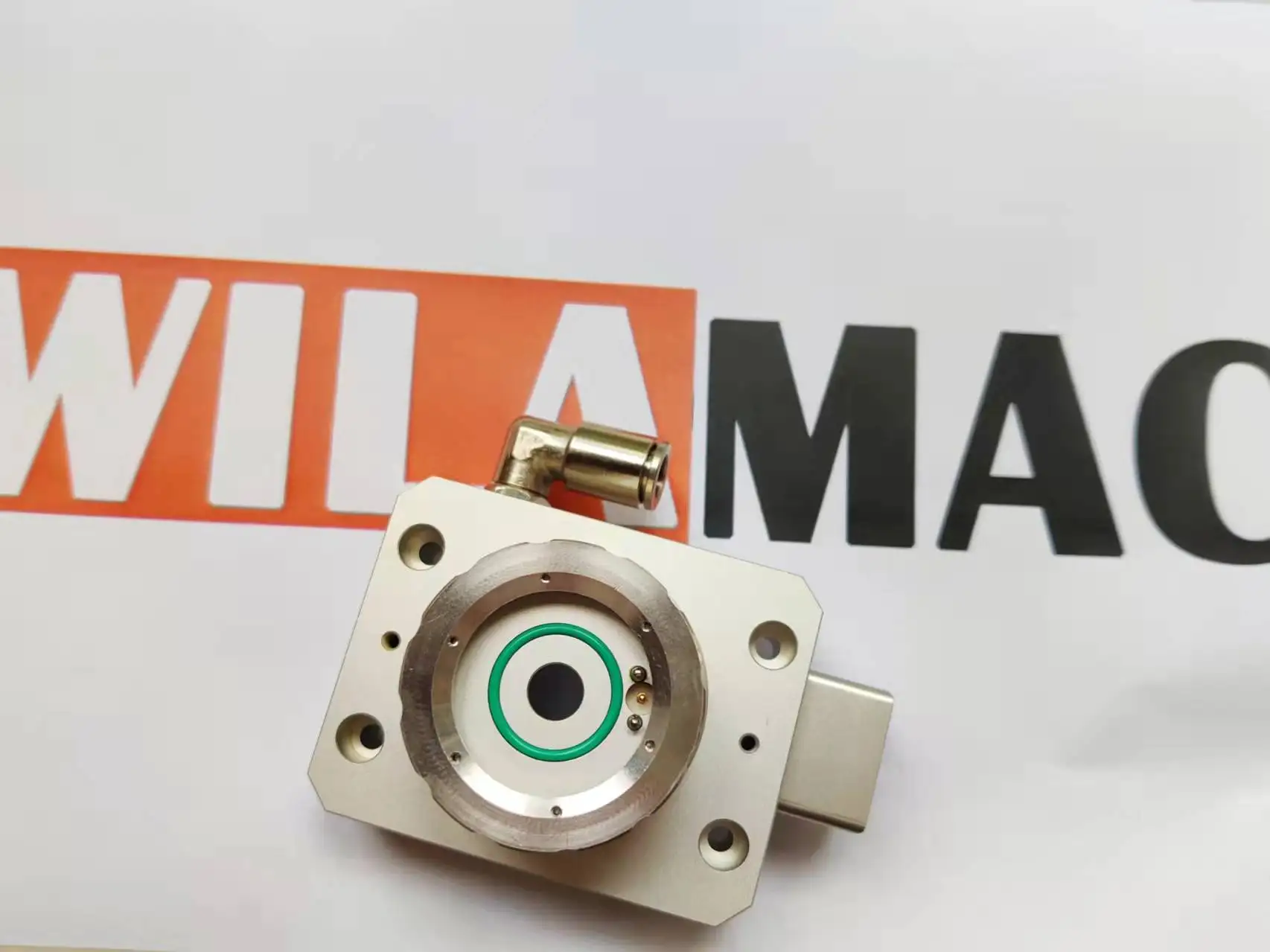 Laser Equipment Parts Head  Fiber Laser Nozzle Connection Parts BM111 BM114 Laser Nozzle Sensor Connector