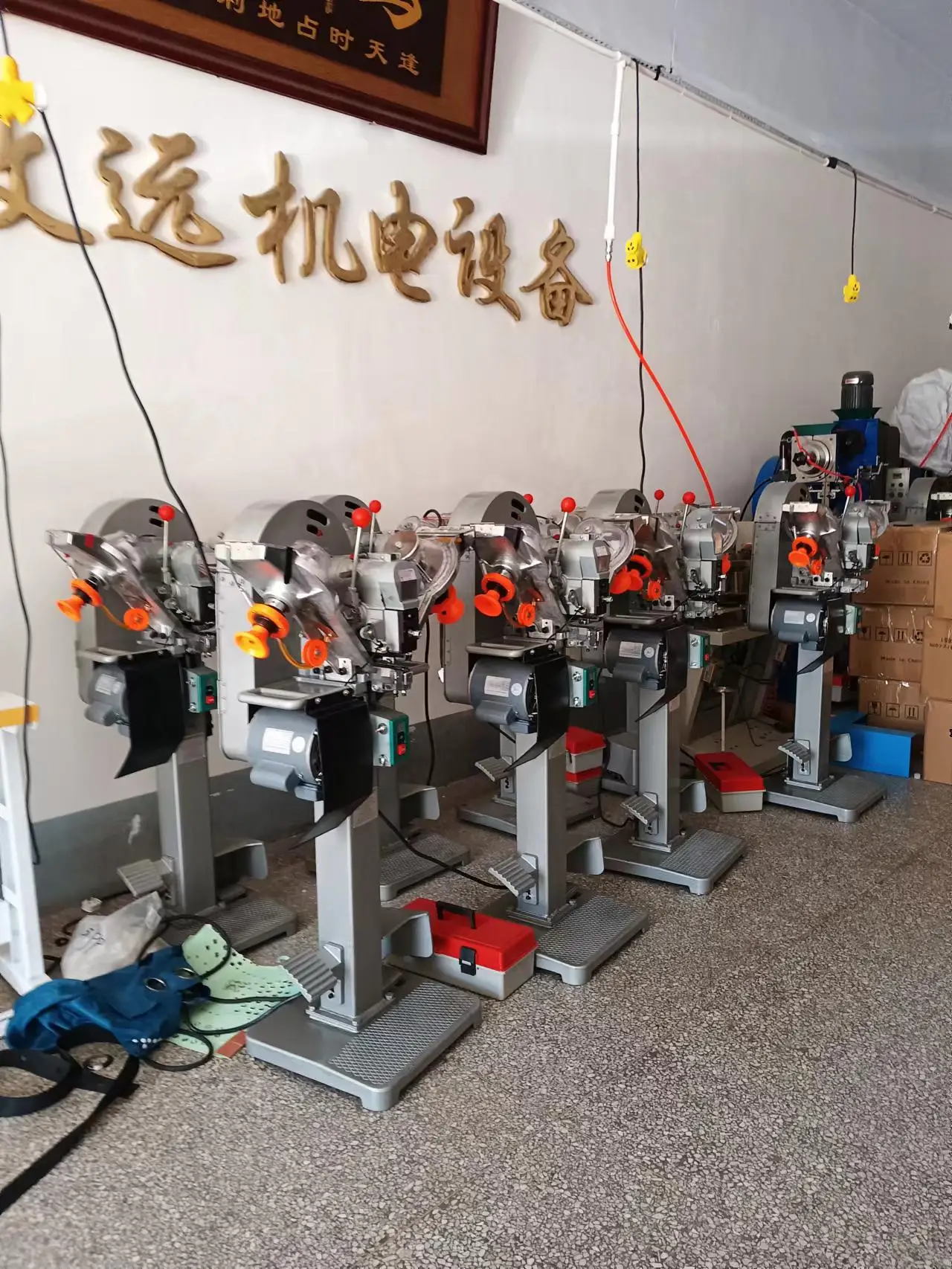 Automatic Metal Snap Fastener Riveting Machine Snap Button Pressing Machine