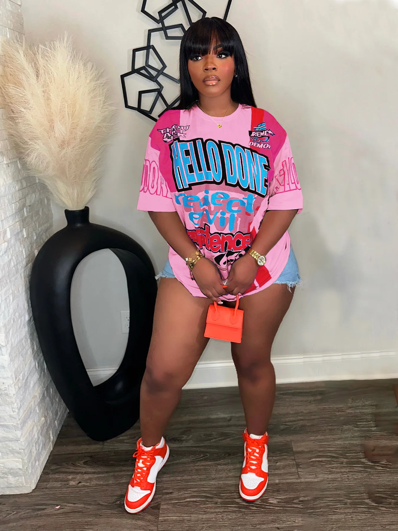 OJW090555 New design Modal Fabric graphic T Shirts Women Plus Size pink Cut Open Shirt made in China