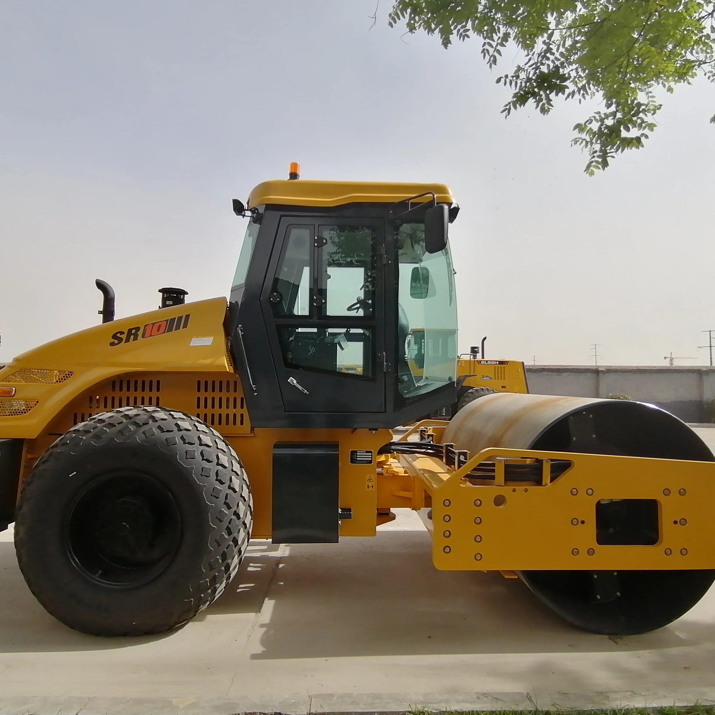 High Quality Ride-on Type Road Roller 10ton Road Roller SR10 Economic Vibratory Roller Compactor
