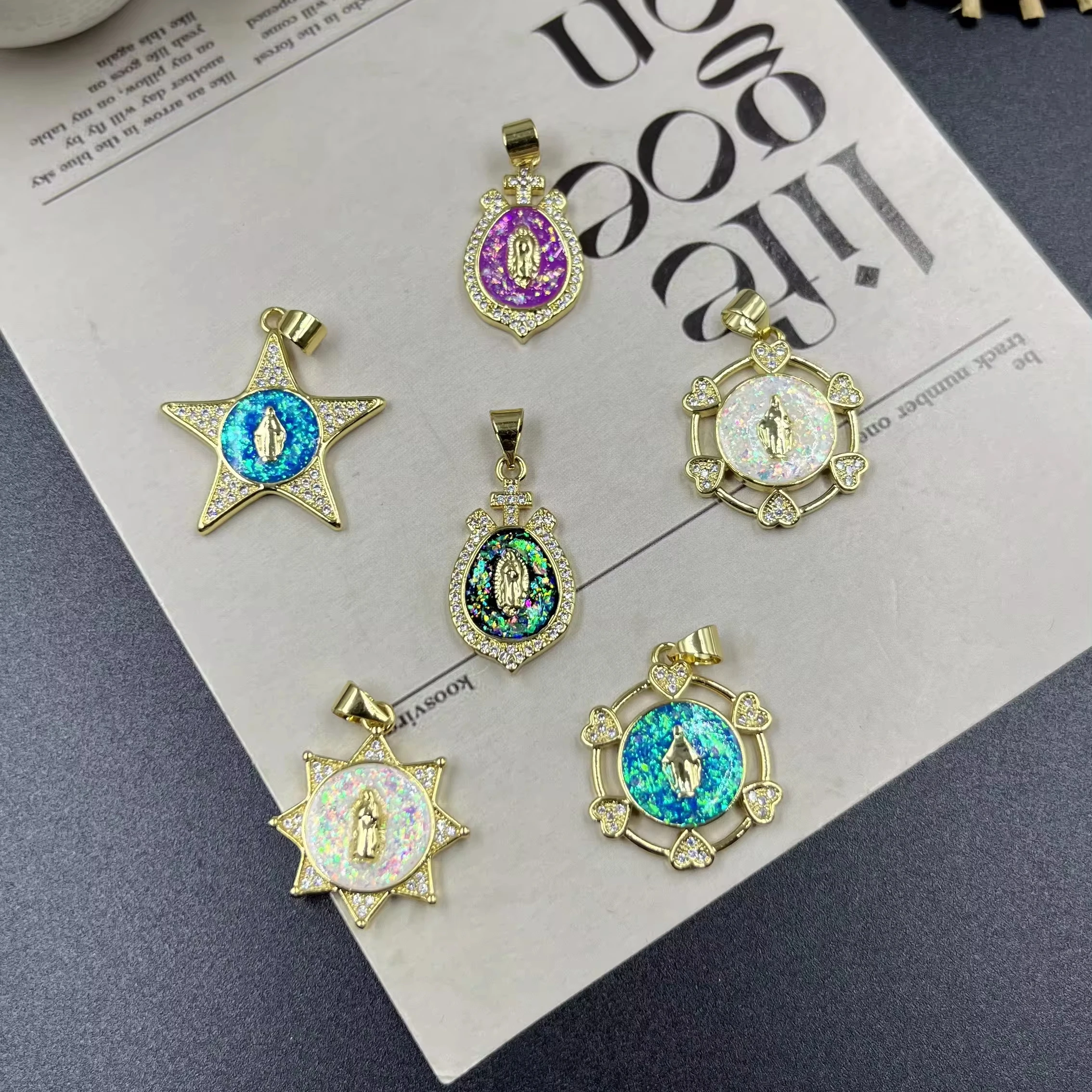 Brass Gold Maria Sun Shape Necklace Pendant 18k Gold Plated Hollow Heart Round Shape Charm Fashion Jewelry For Gift