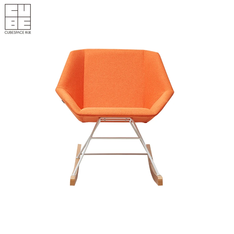 Дешевые цены круглый взрослый комфорт пластиковое сиденье деревянная основа тканевый чехол современные кресла-качалки