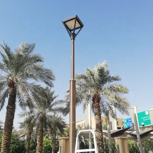 Уличный светильник для дома