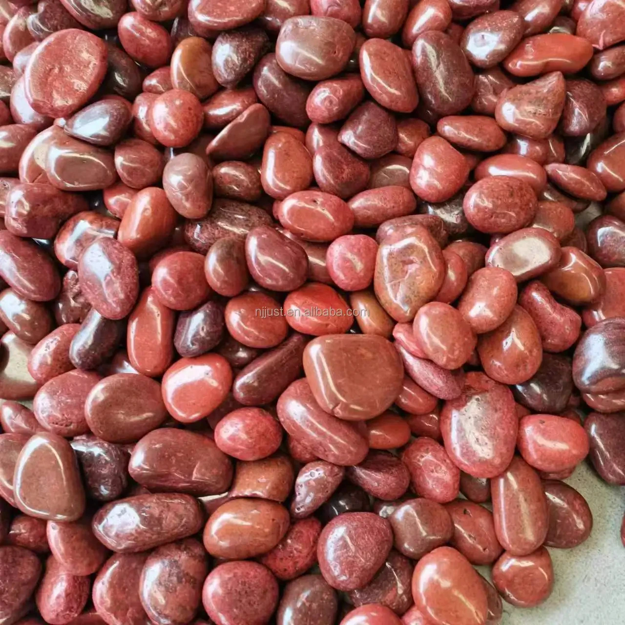 High quality polished pebble stone,driveway pebble stone,gardening stone as outdoor and paving road decoration