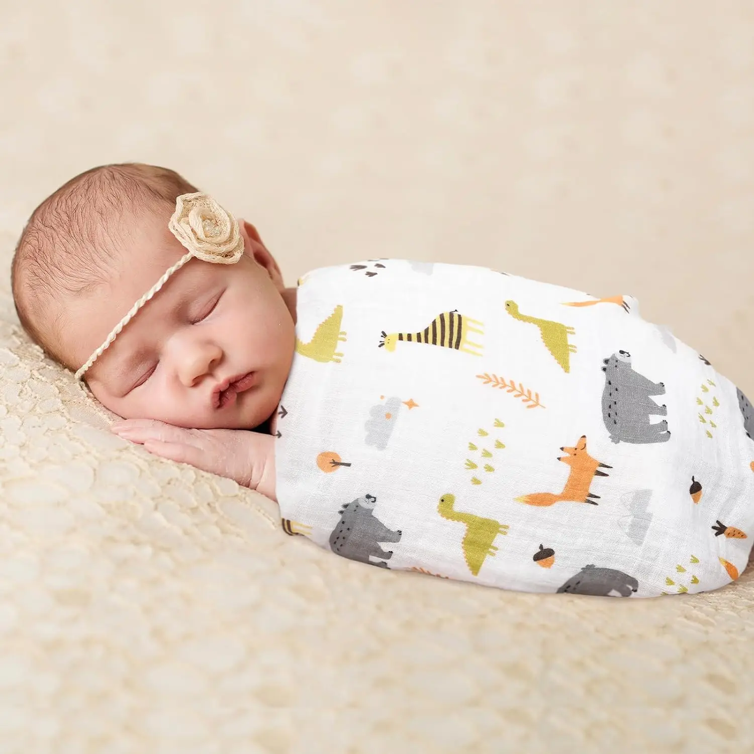 New Fashion Customizable Cute Printed 4 Layer Soft 70% Bamboo 30% Organic Cotton Fabric Muslin Infant Baby Swaddle Wrap Blanket