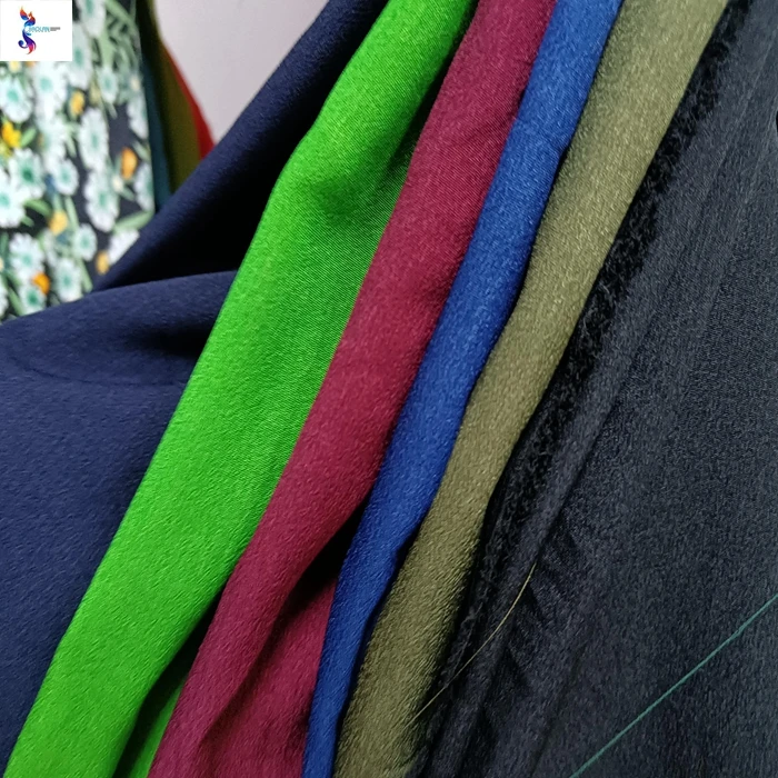 Дешевая цена полиэстер спандекс тканая ткань гофрированный креп huayao cdc крашеная