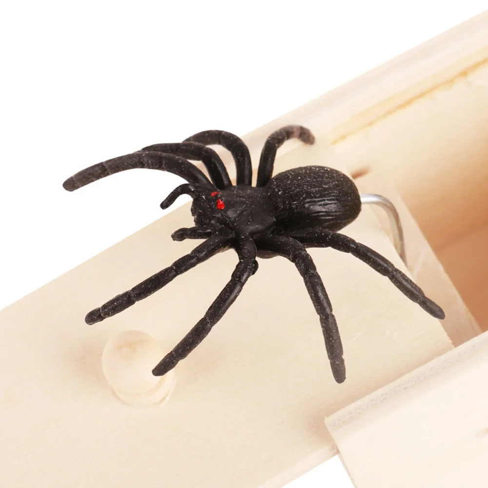 New Trick Spider Funny Scare Box Wooden Hidden Box Quality Prank Wooden Scare Box Fun Game Prank Toy Halloween Gift