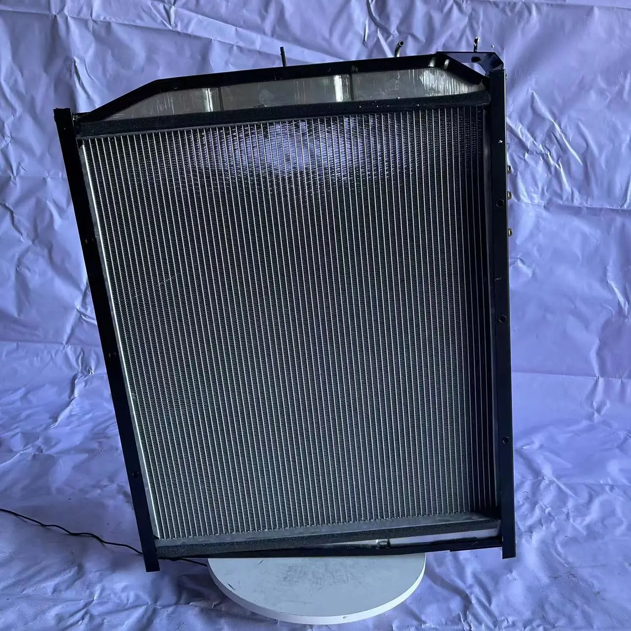 SHACMAN F2000 truck radiator DZ9112530269 DZ9112532888 customized radiators