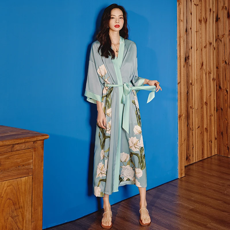 Factory Price Luxury Satin Silk Robes Long V-Neck Asian Women Blue Sleepwear Soft Cozy Satin Floral Silk Robe