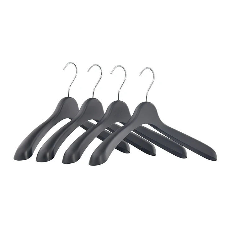 High quality rubber paint wide shoulder black plastic clothes coat hanger