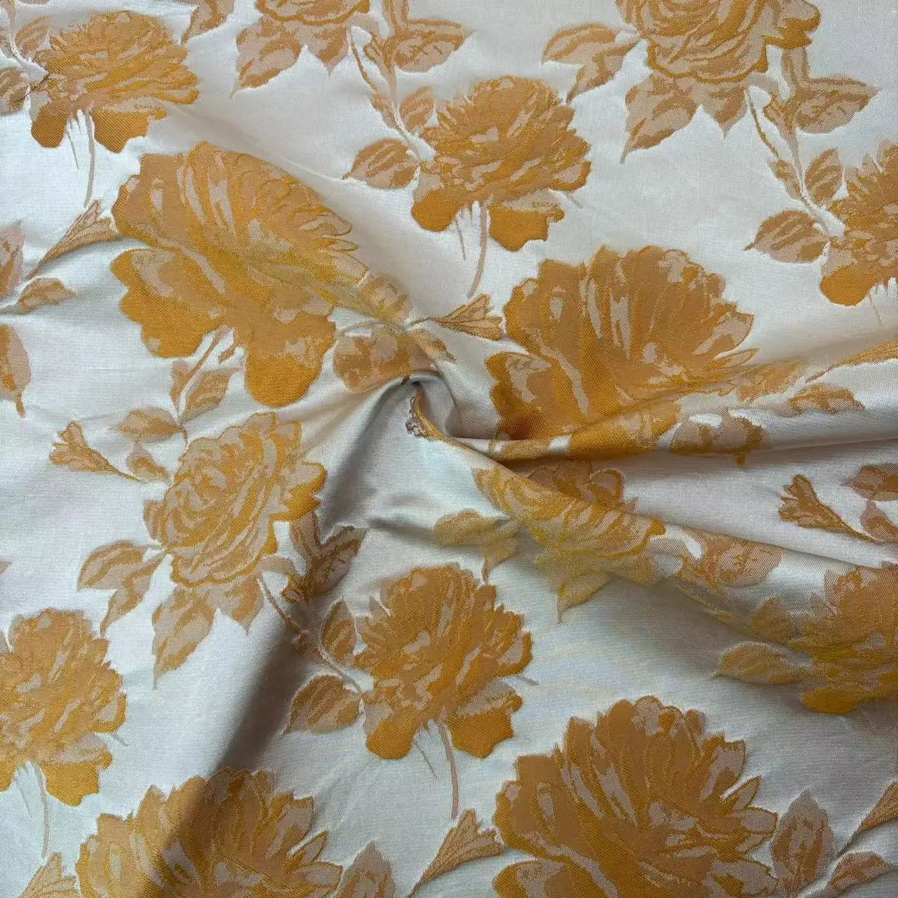 High Quality New Arrival Shiny Jacquard Big Roses Pattern 3D Flowers Brocade Fabric for women dress