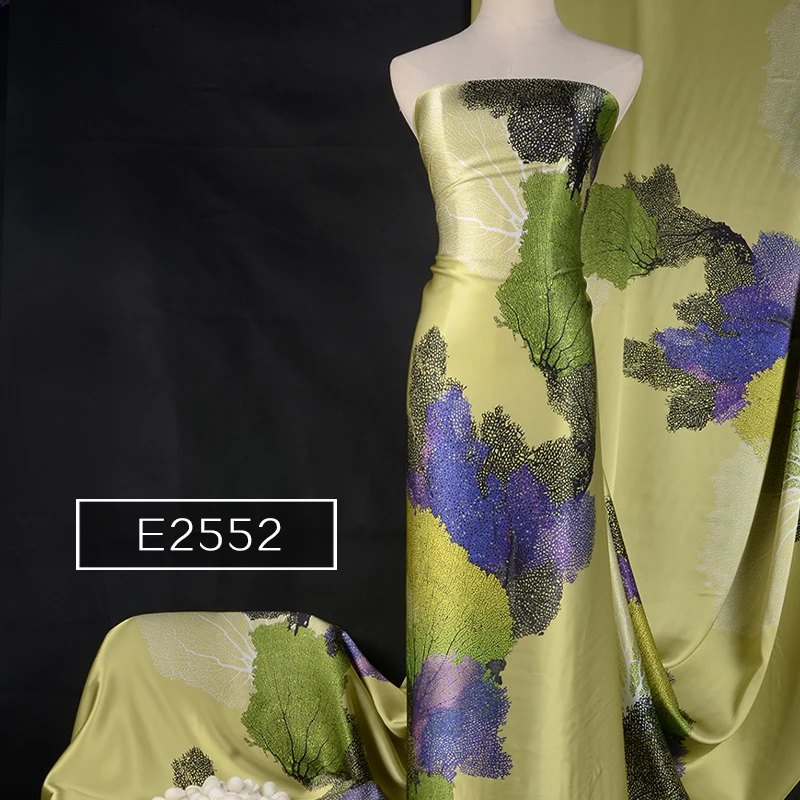 Italian heavy Digital Print organic Custom yard raw printed charmeuse price per meter of silk Textile fabrics for Clothing