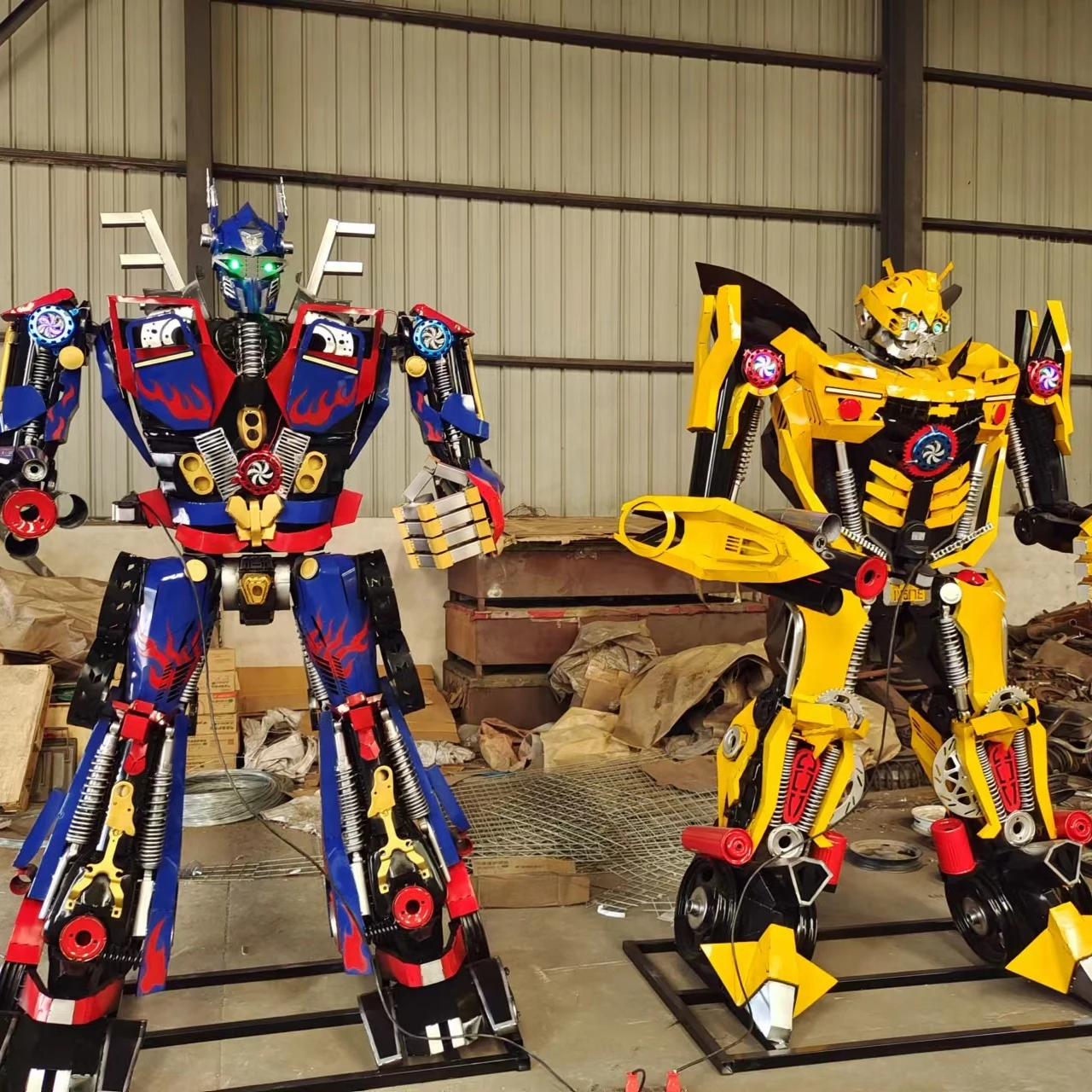 Guangzhou Nanchi Factory Sells Big Robot Models Handmade High Quality Life Size Robot Metal Iron Statues With Led Lights