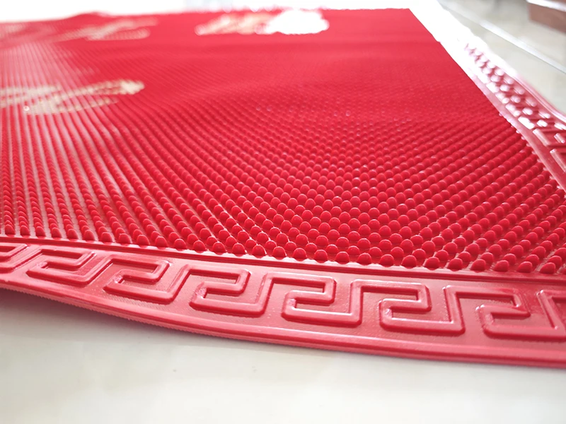 Hot Sales PVC Plastic Floor Mat Carpet With Spike Backing